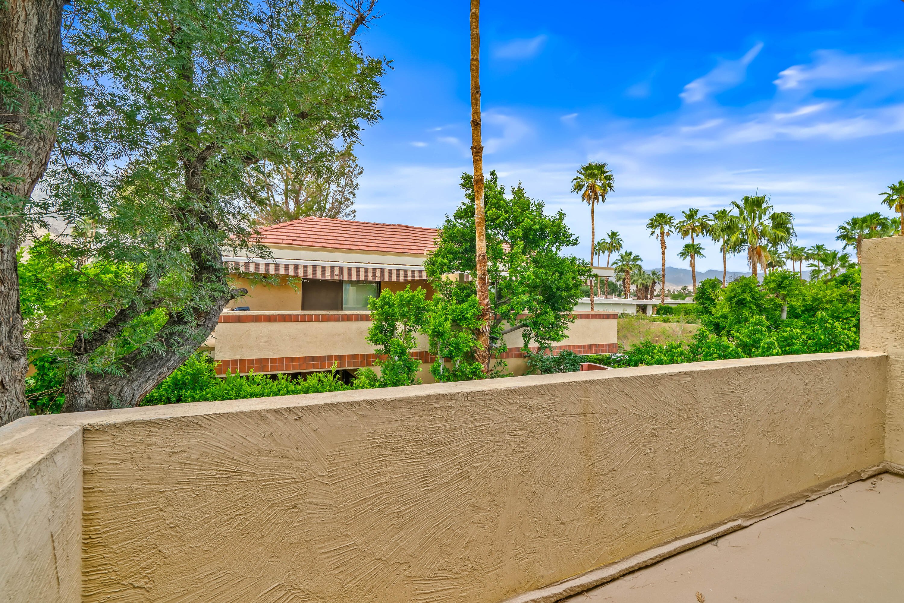 2501 N Indian Canyon DR Unit: 603