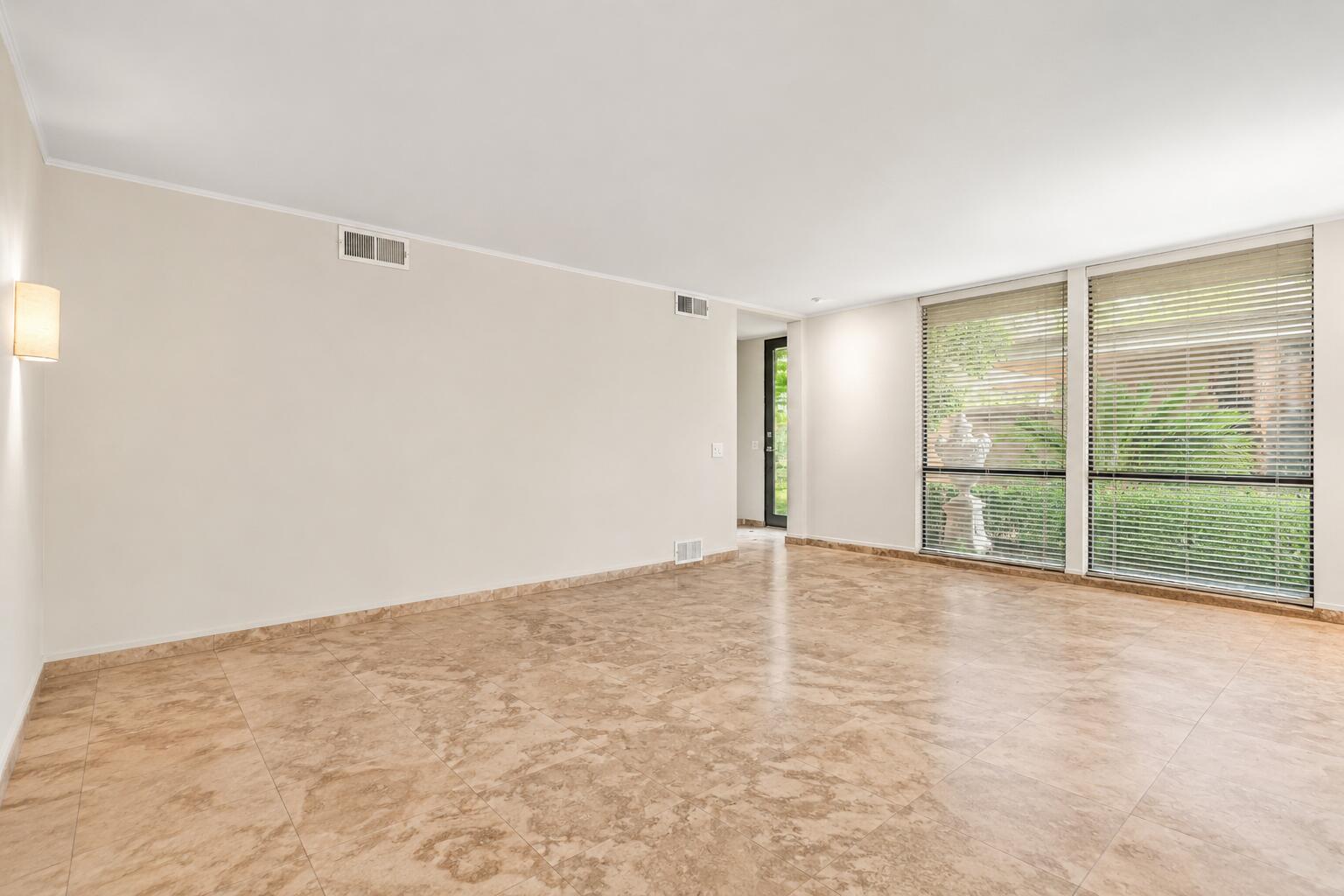 2501 N Indian Canyon DR Unit: 603