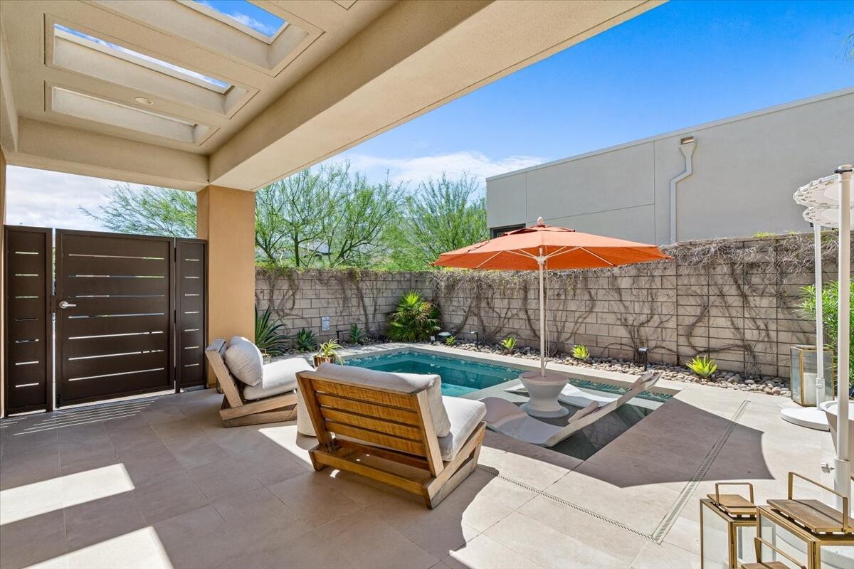 446 Fountain DR
