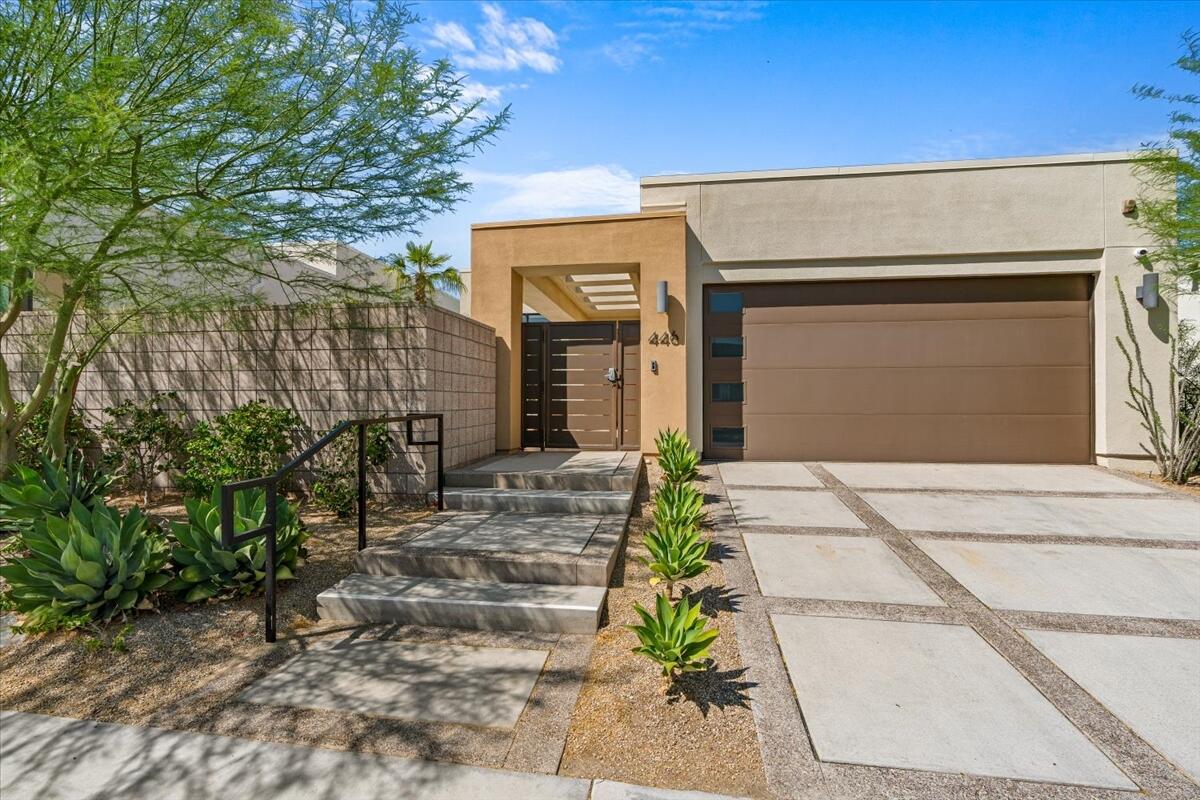446 Fountain DR