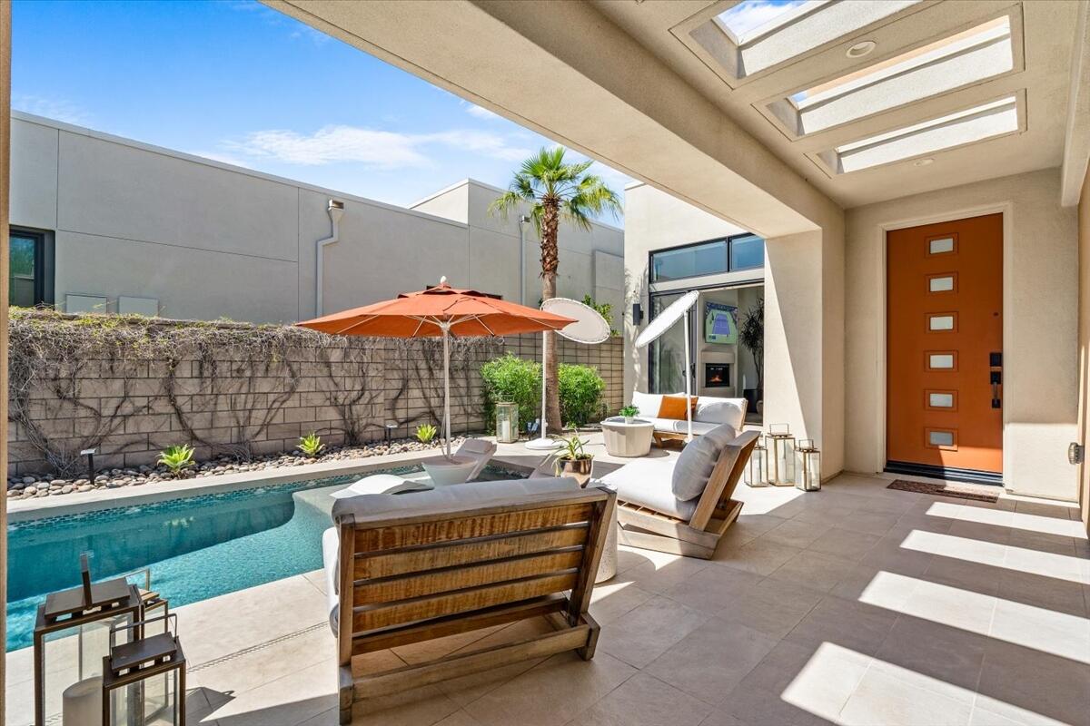 446 Fountain DR
