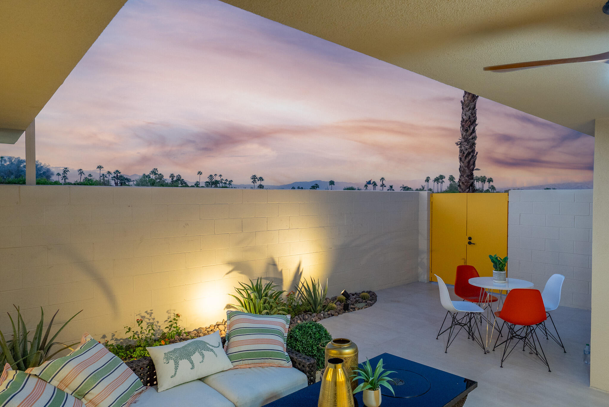 139 Desert Lakes DR