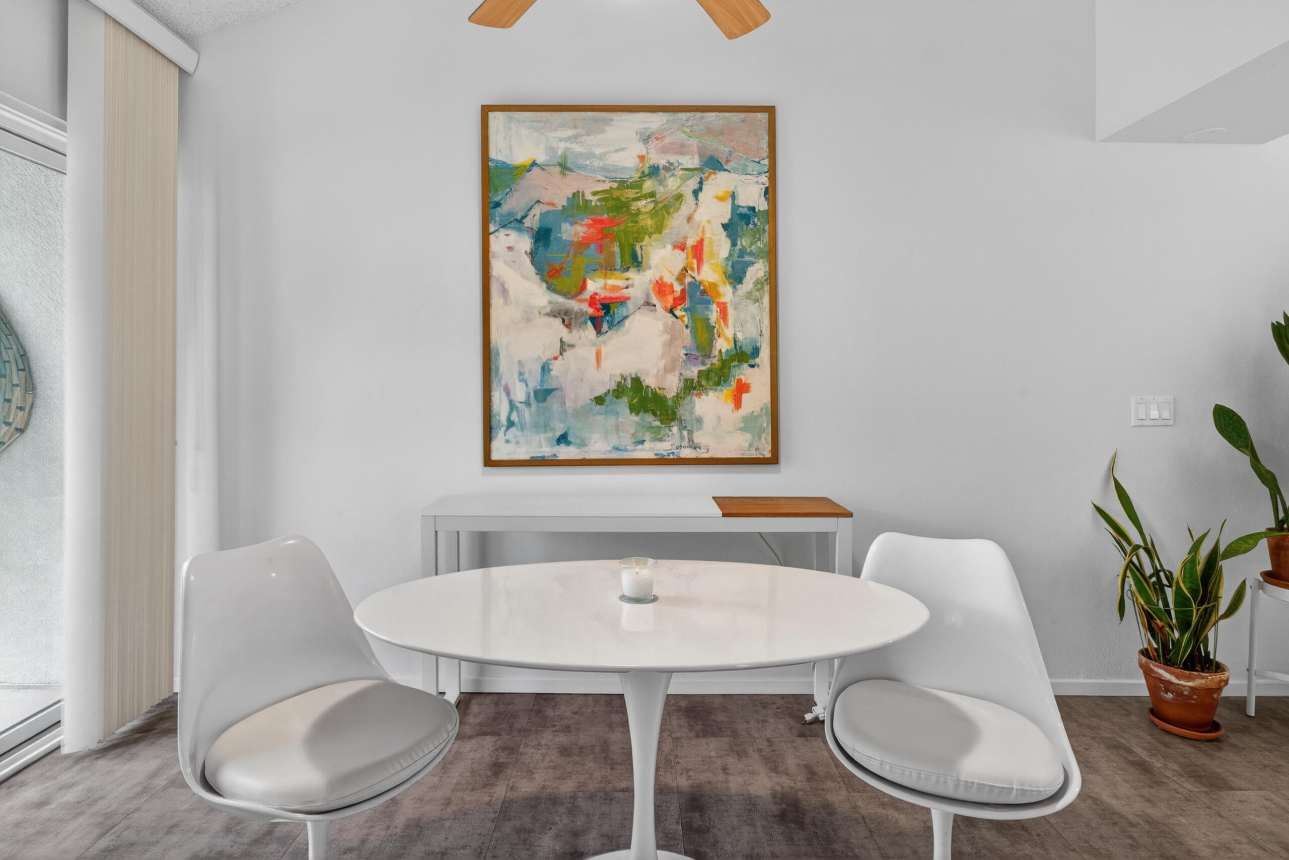 1150 E Amado RD Unit: 8c2