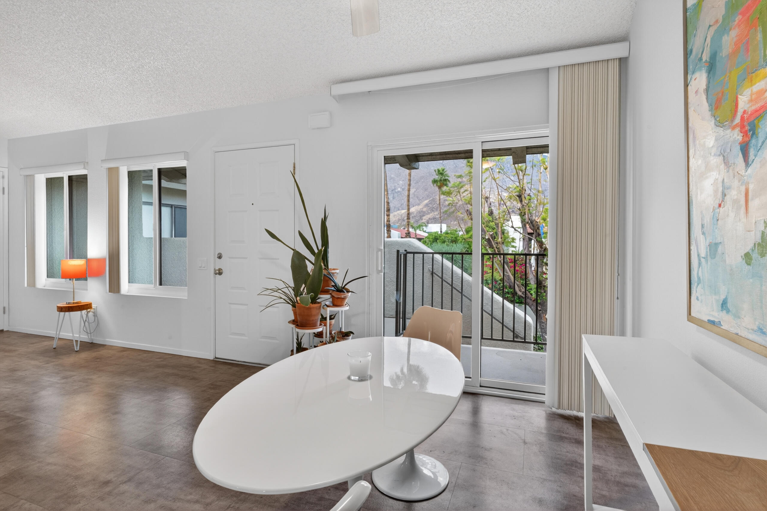 1150 E Amado RD Unit: 8c2