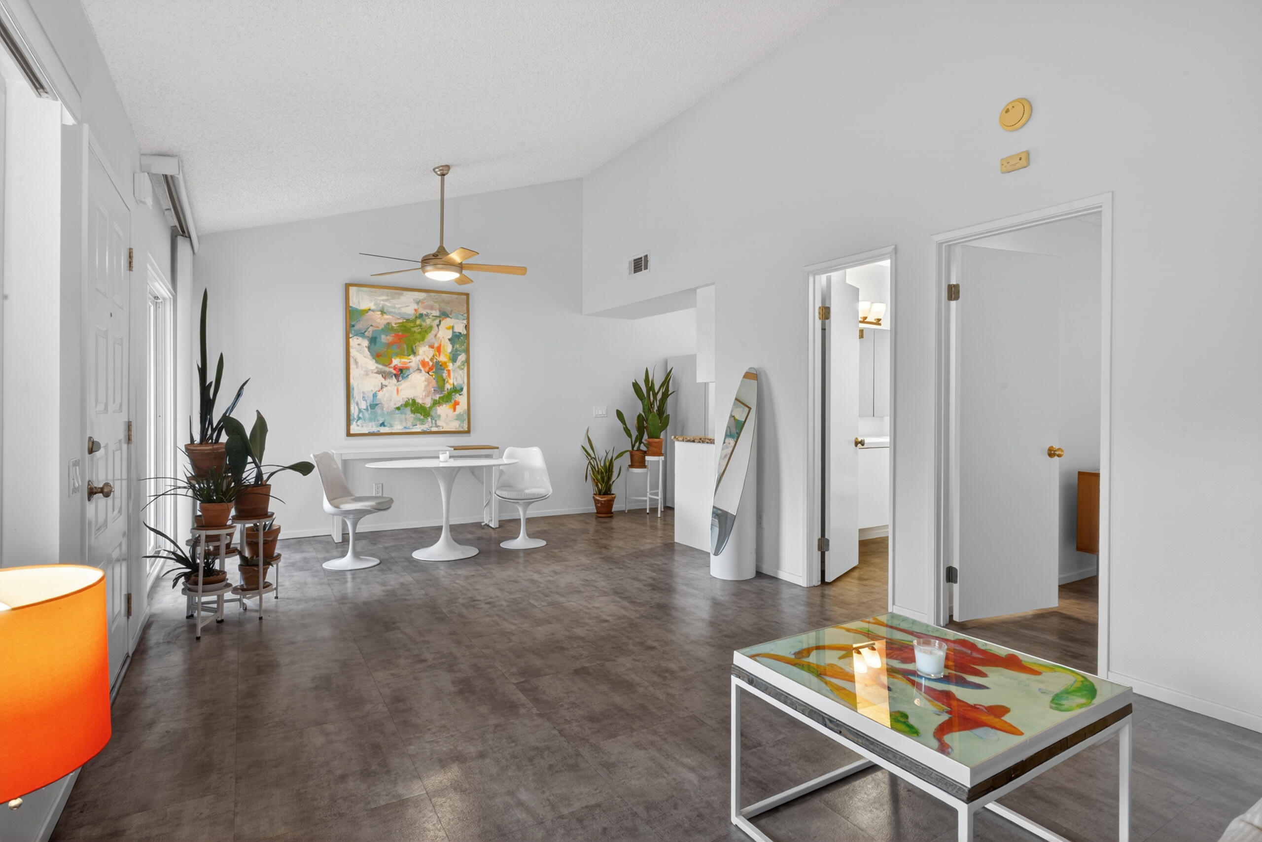 1150 E Amado RD Unit: 8c2