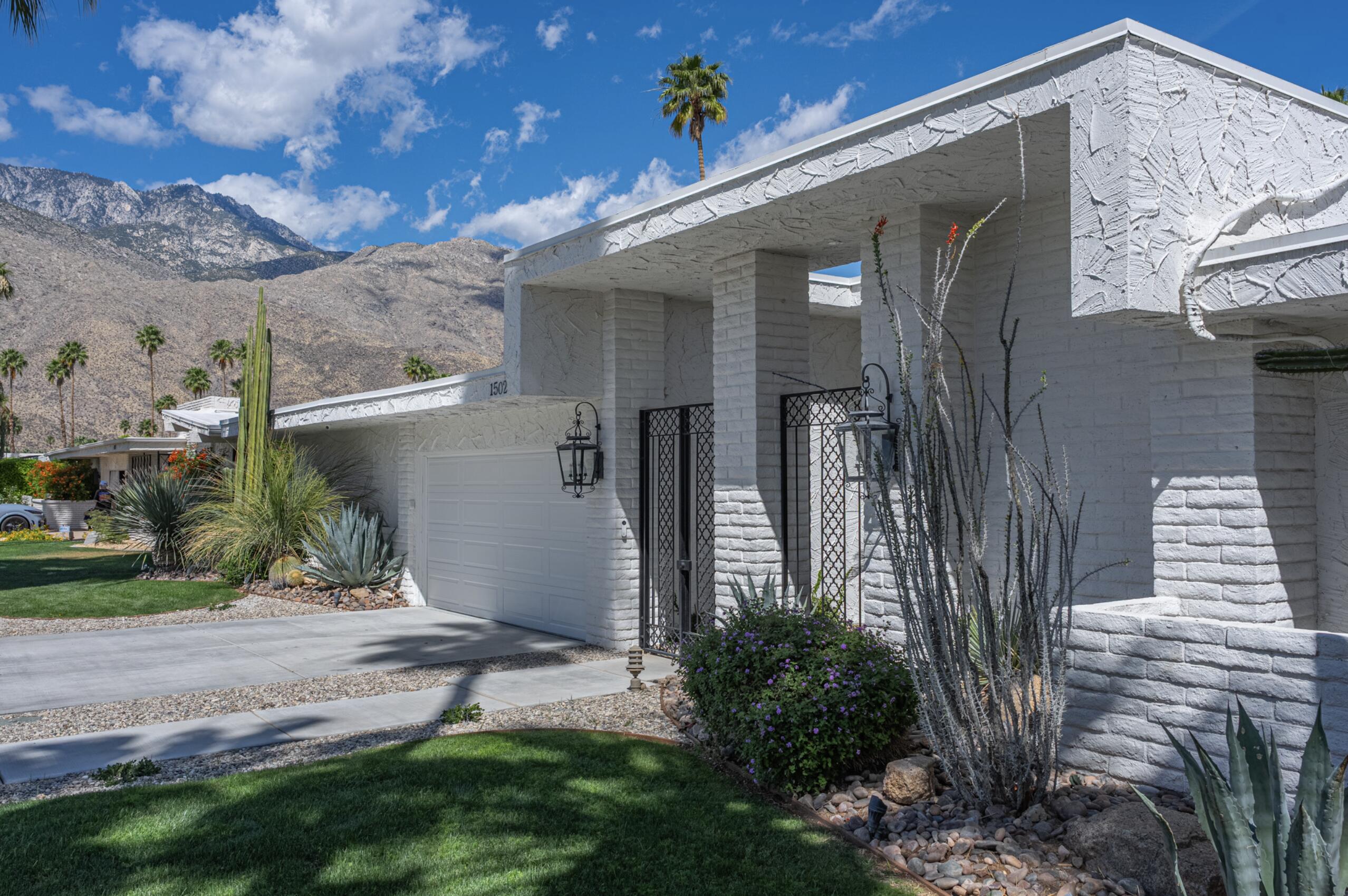 1502 E Sierra WAY