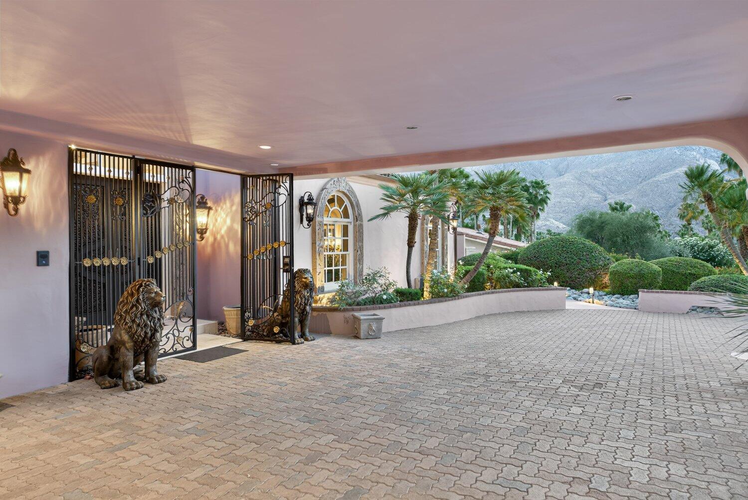 1677 Hillview CV