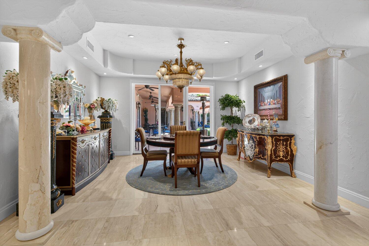 1677 Hillview CV