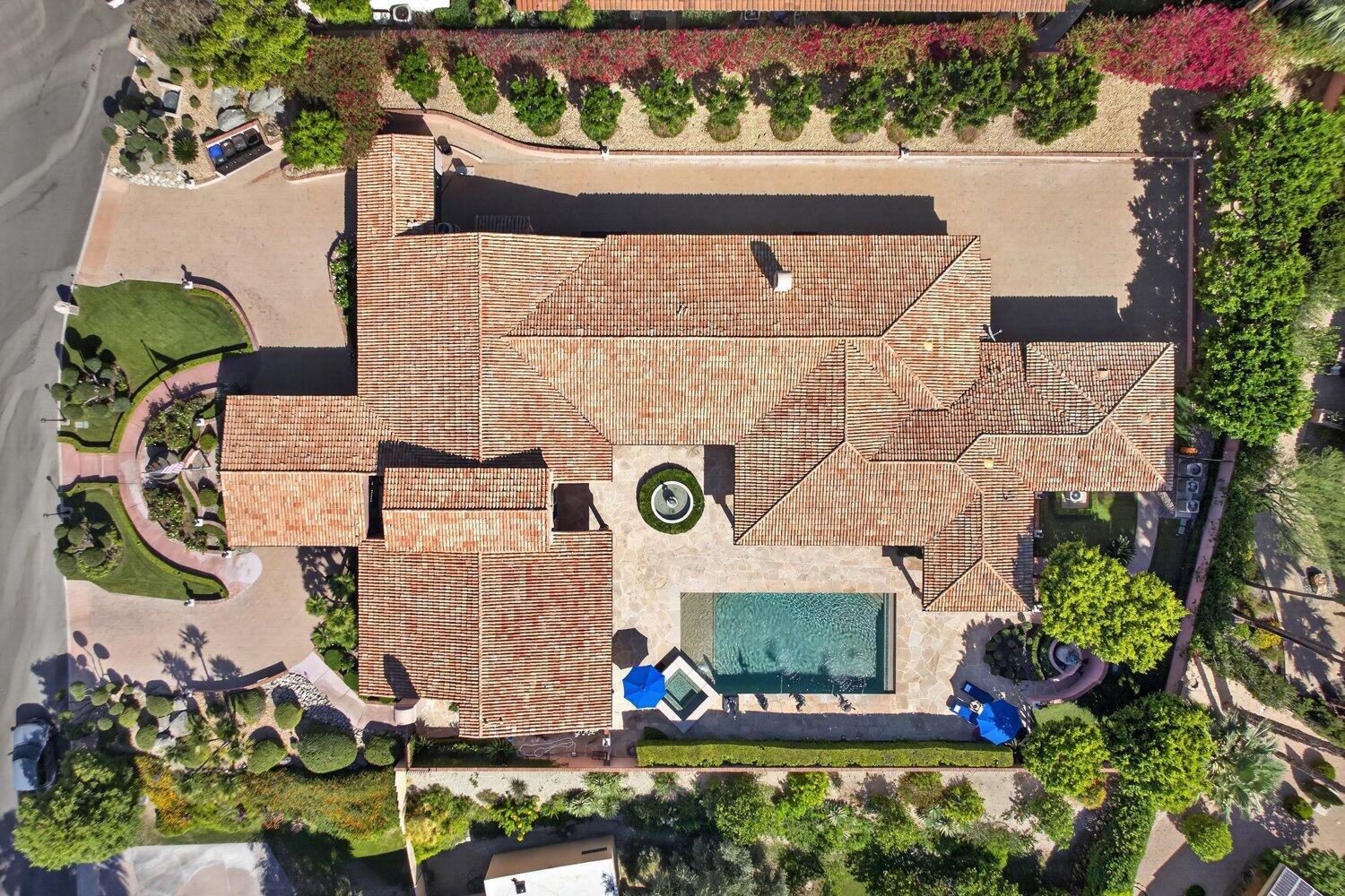 1677 Hillview CV