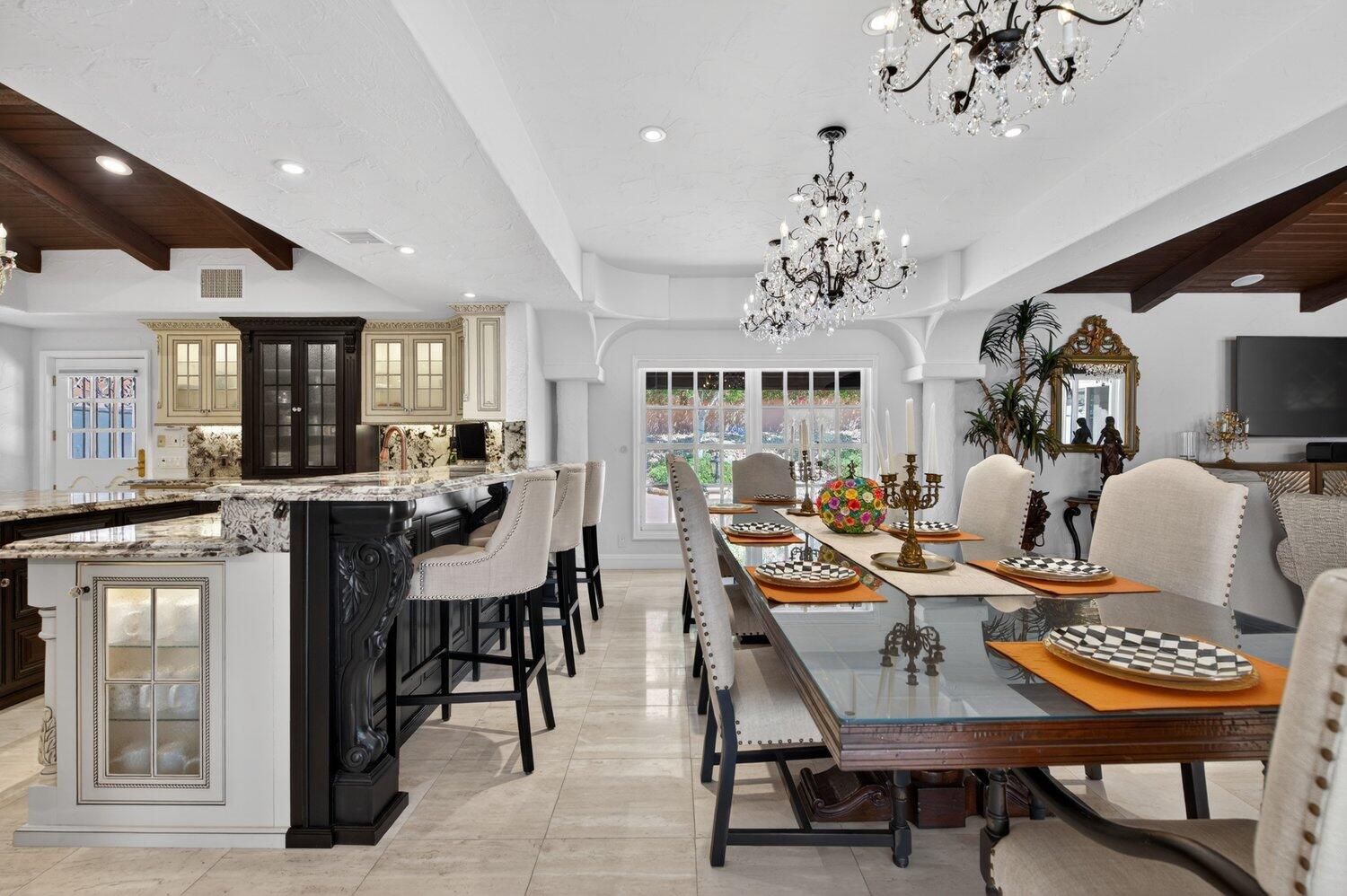 1677 Hillview CV