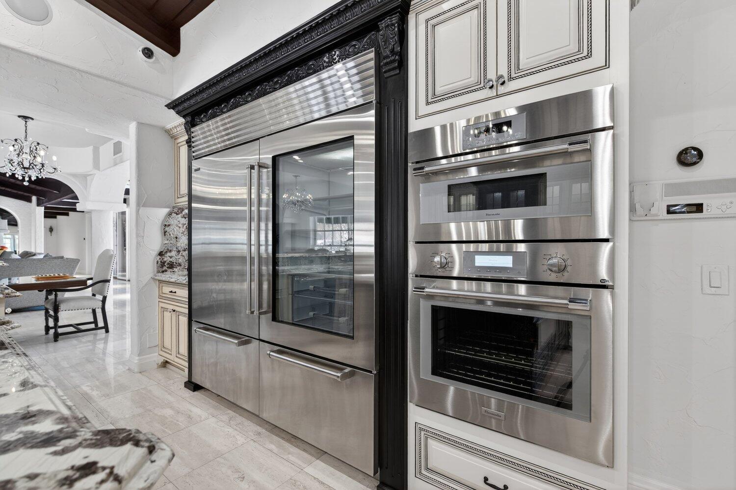 1677 Hillview CV