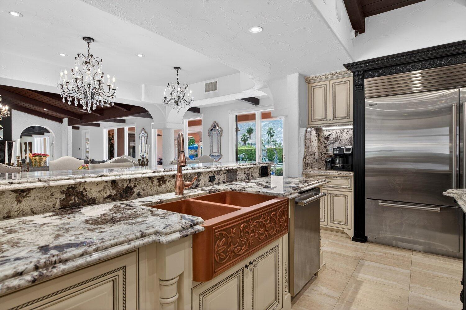 1677 Hillview CV