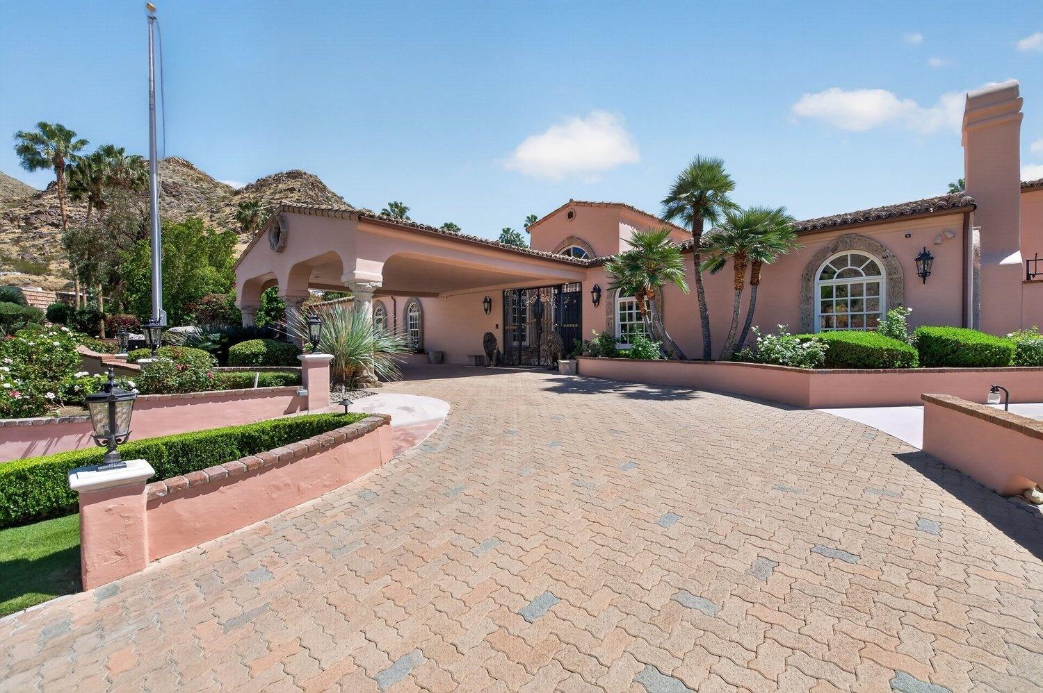 1677 Hillview CV