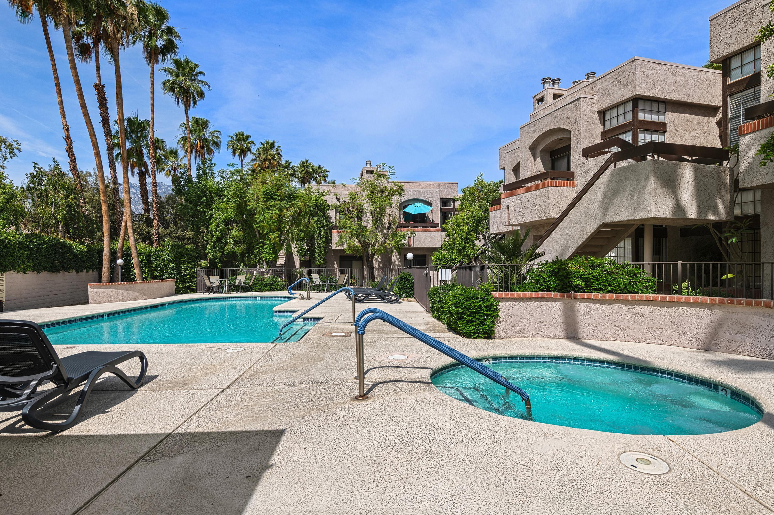 2601 S Broadmoor Unit: 24