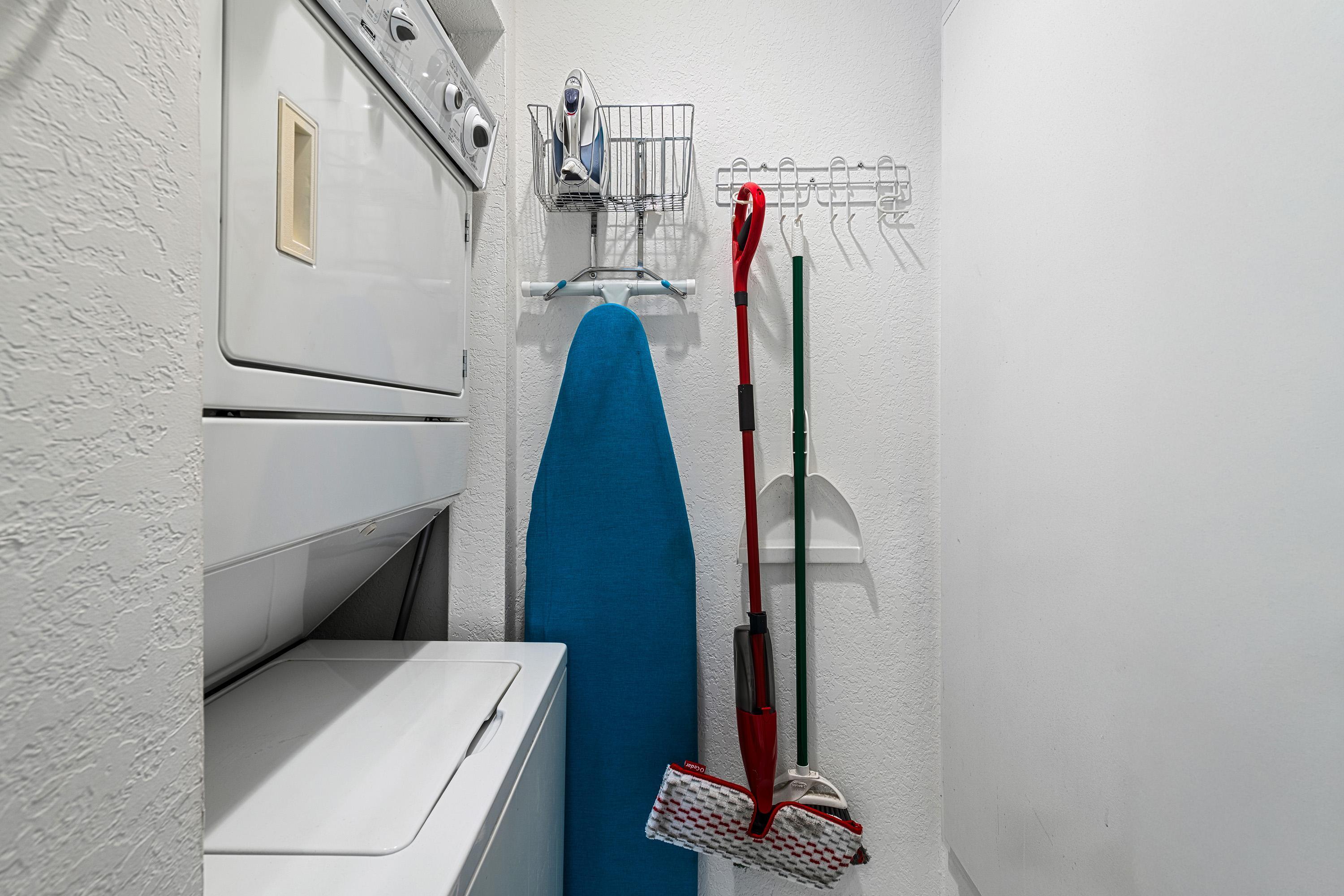 2601 S Broadmoor Unit: 24