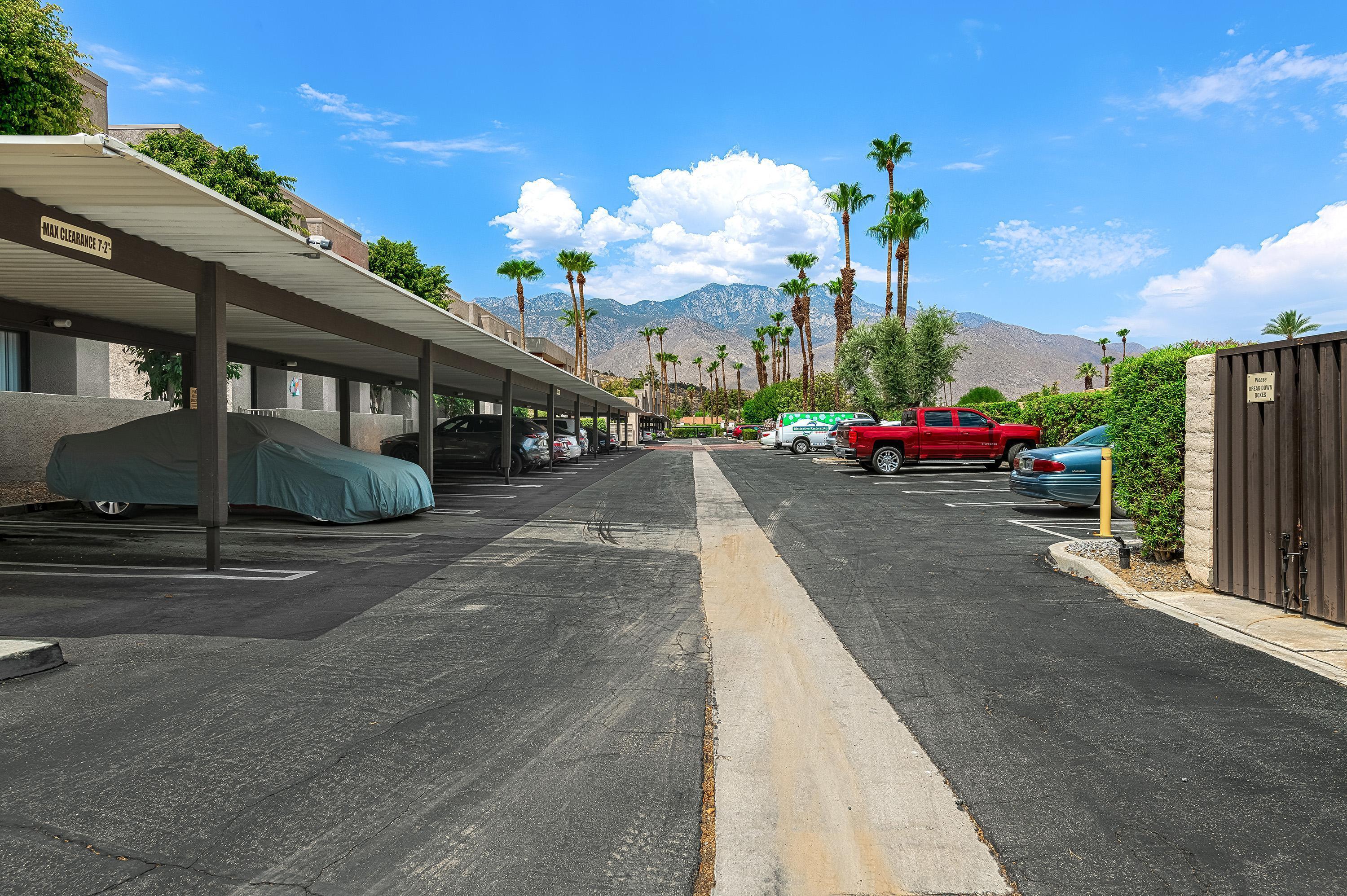 2601 S Broadmoor Unit: 24