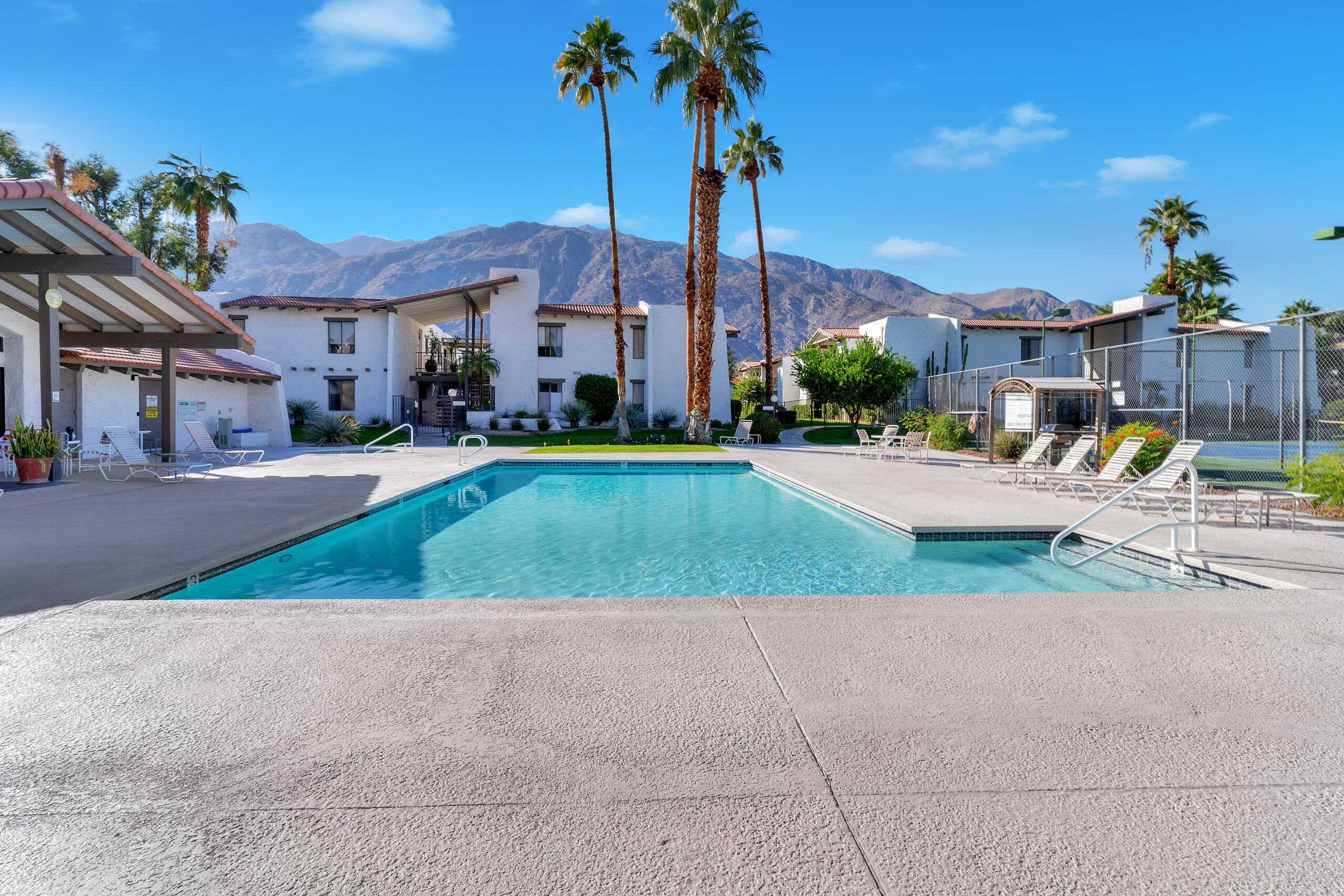 1050 E Ramon RD Unit: 127
