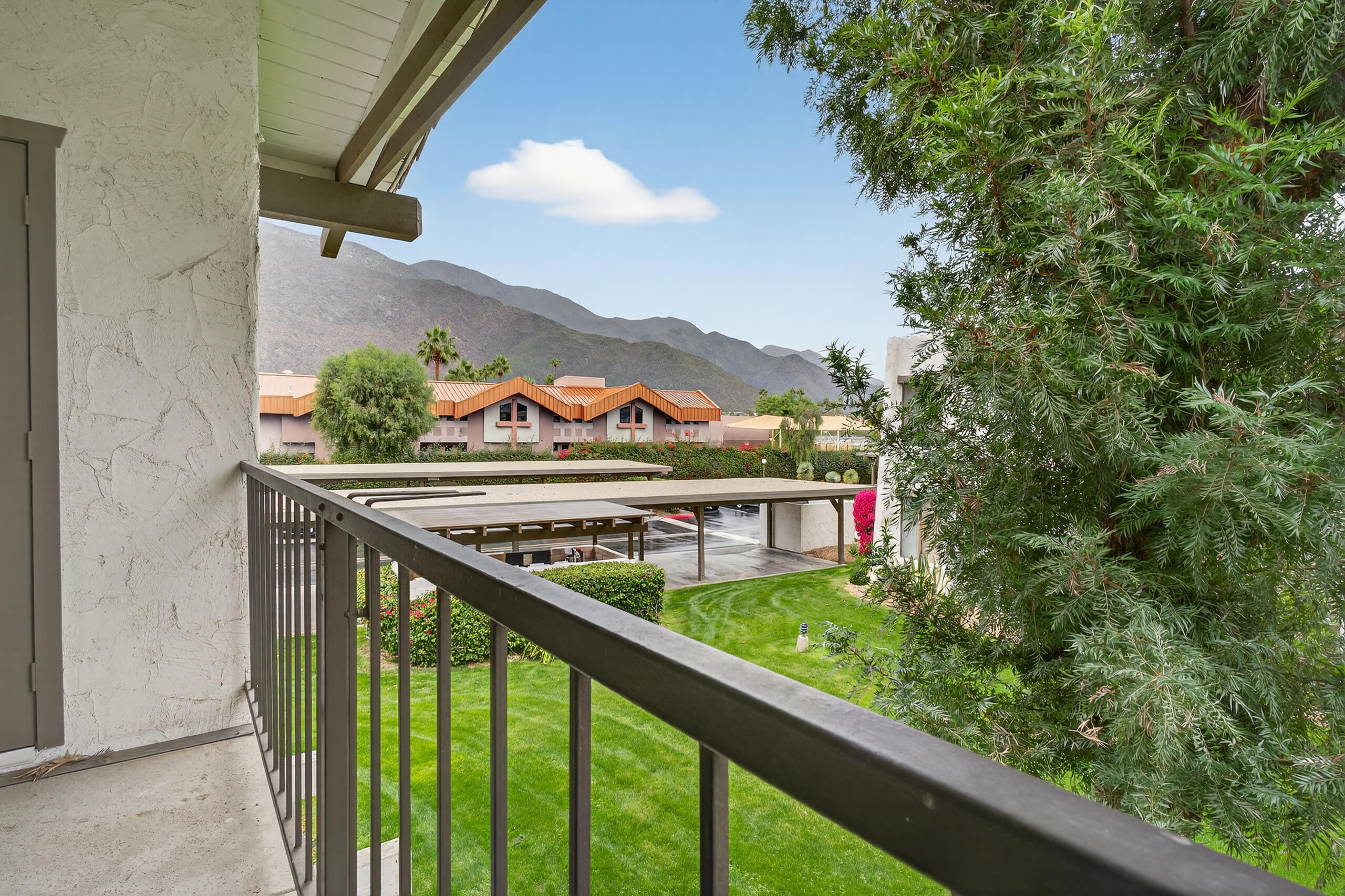 1050 E Ramon RD Unit: 127