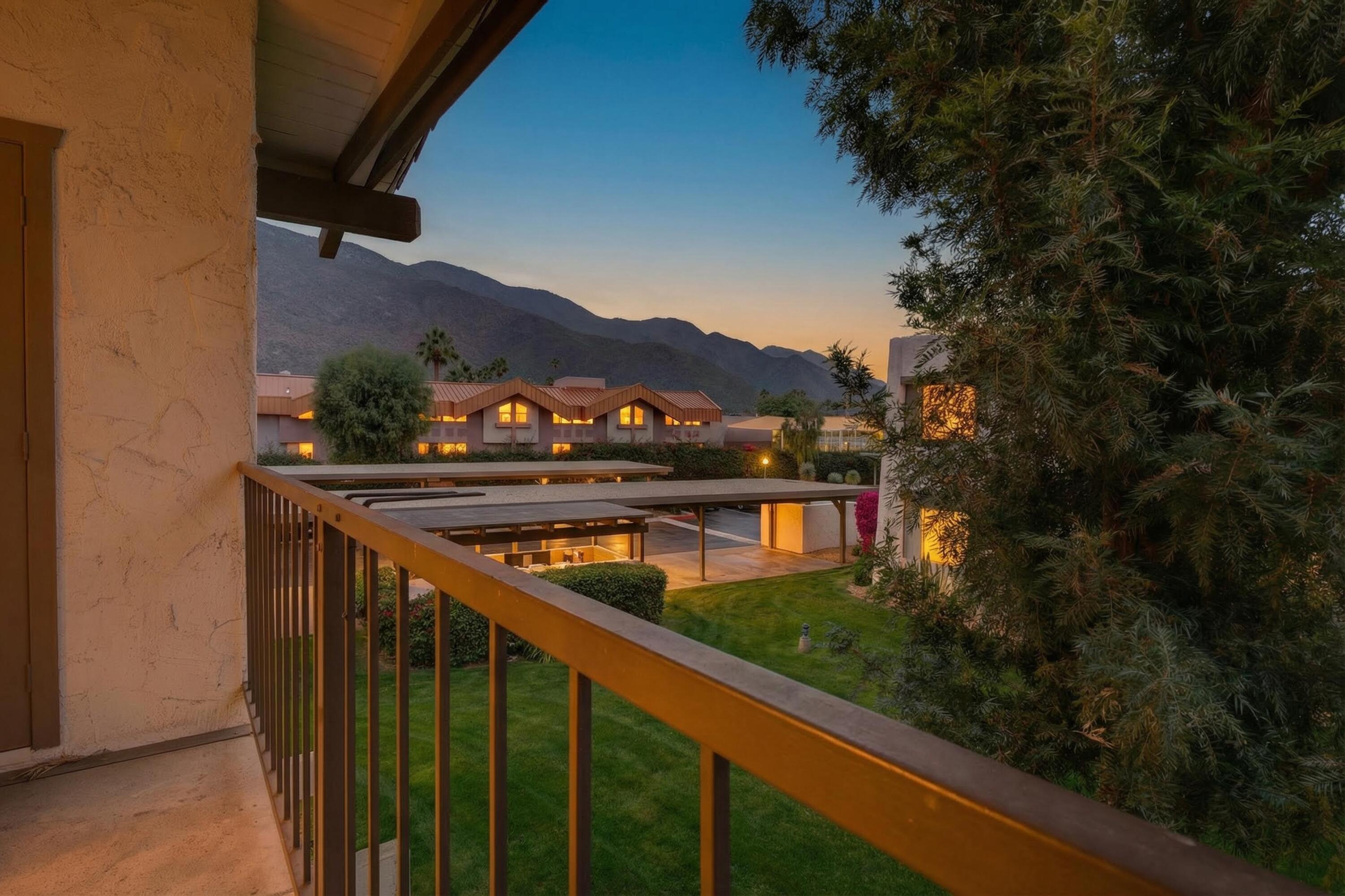 1050 E Ramon RD Unit: 127