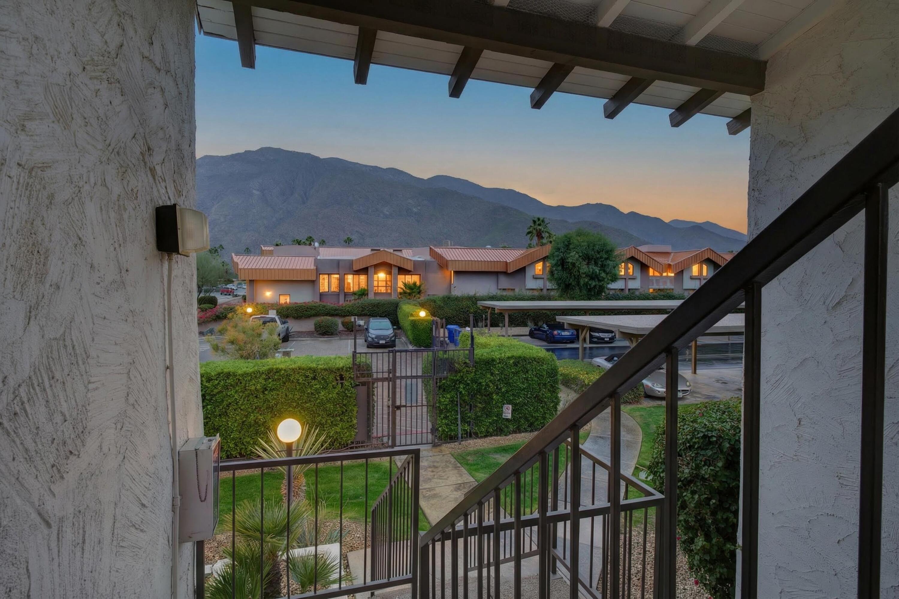 1050 E Ramon RD Unit: 127