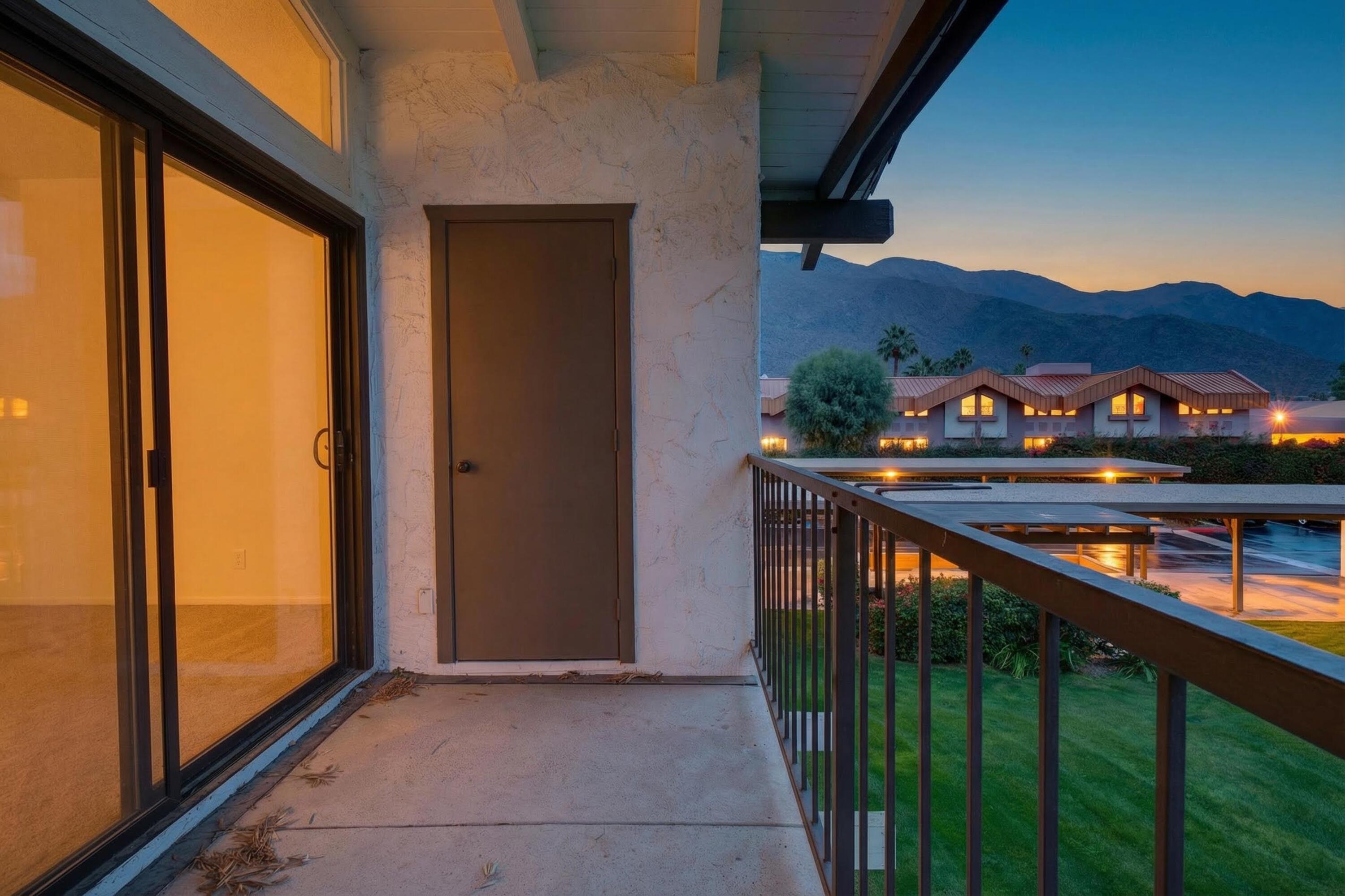 1050 E Ramon RD Unit: 127