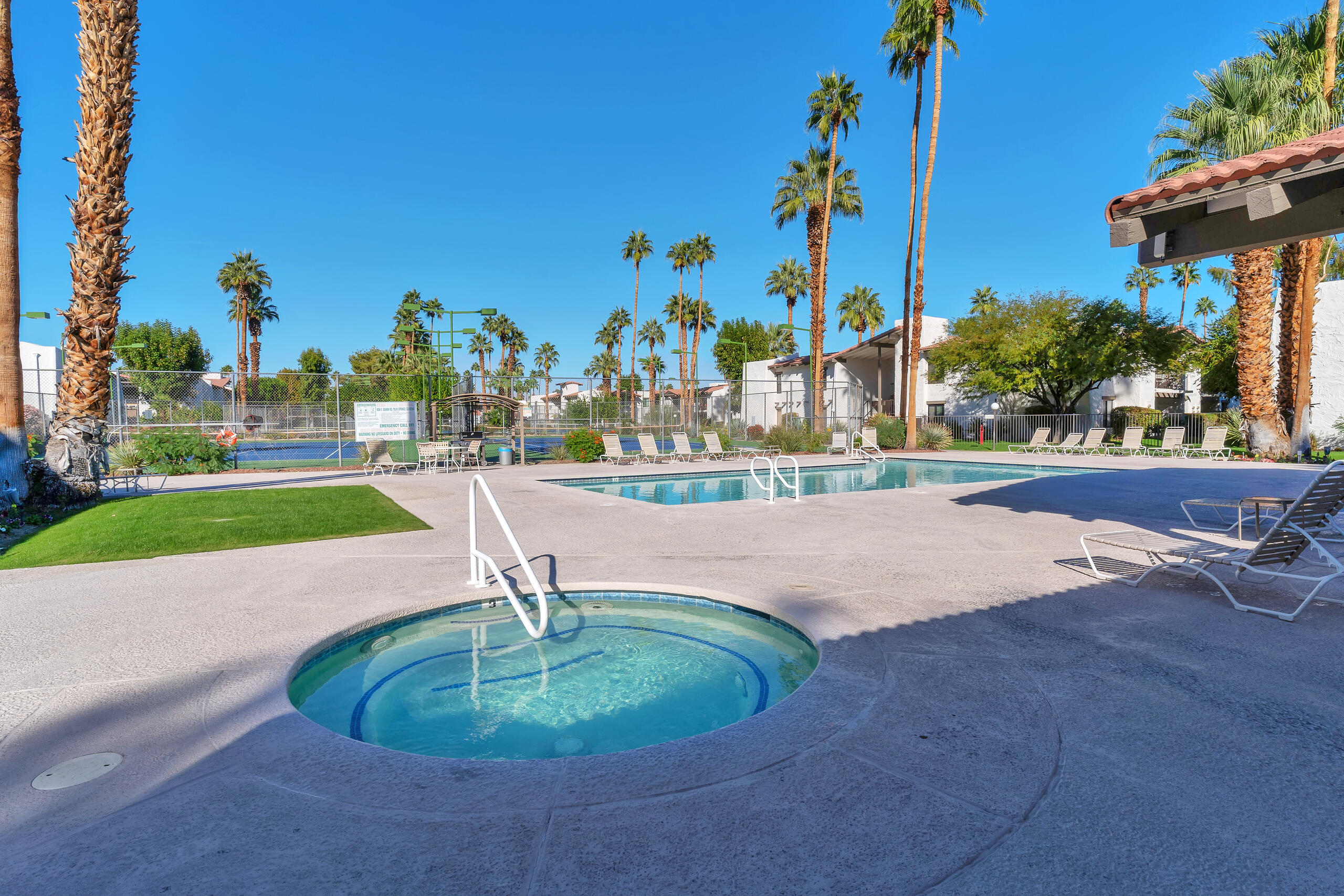 1050 E Ramon RD Unit: 127