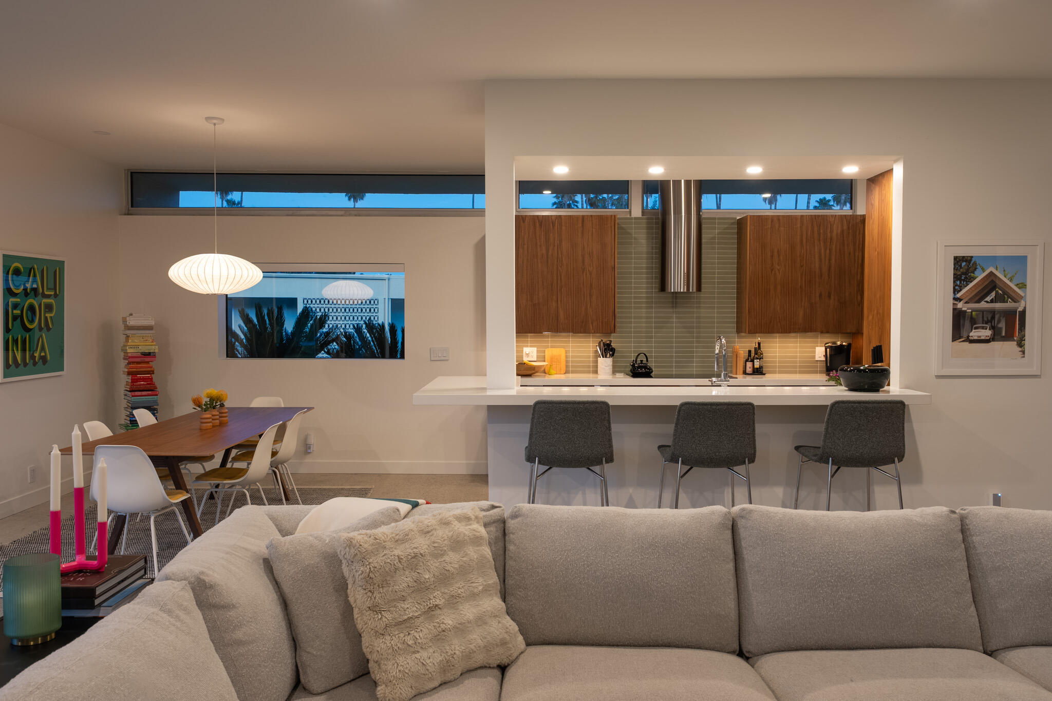 14 Lakeview CIR