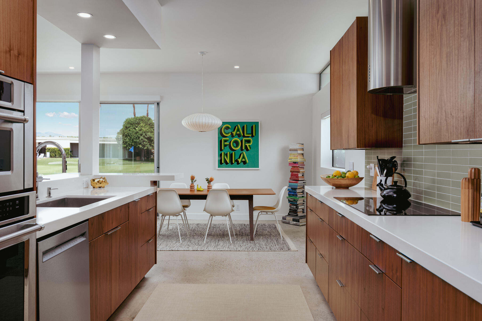 14 Lakeview CIR