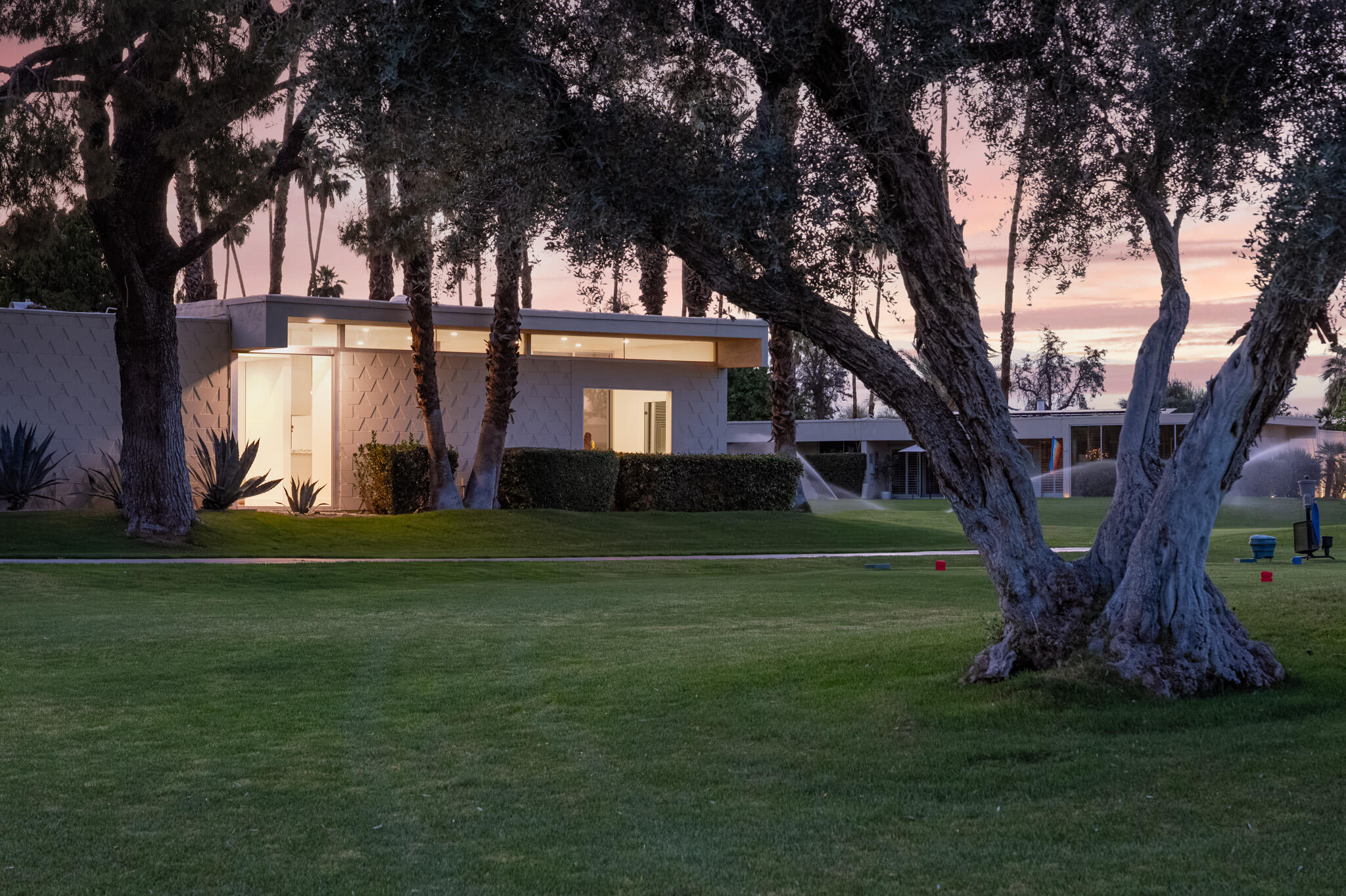 87 Westlake CIR