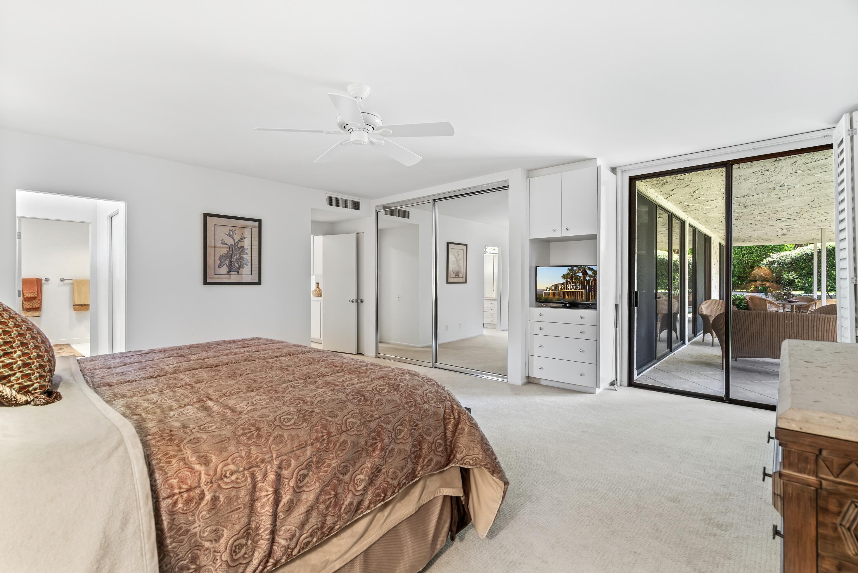 1575 Toledo CIR