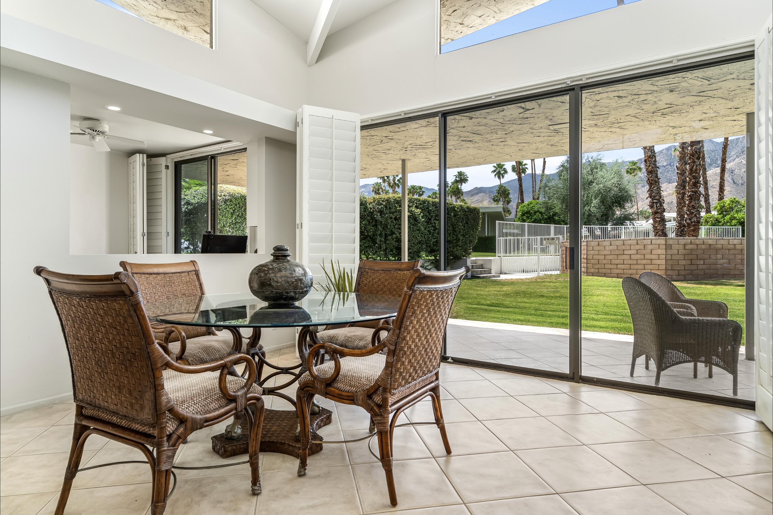 1575 Toledo CIR