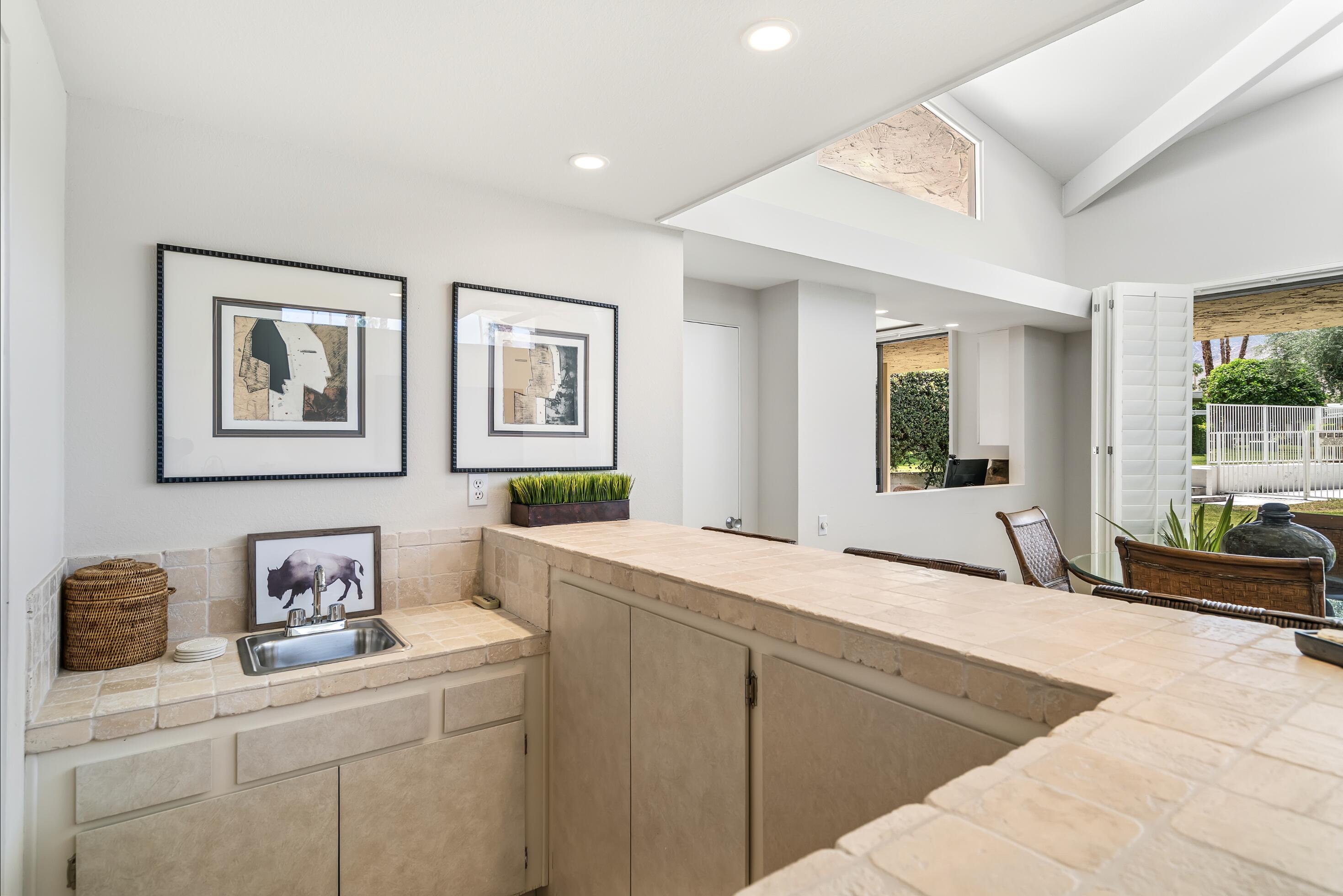 1575 Toledo CIR