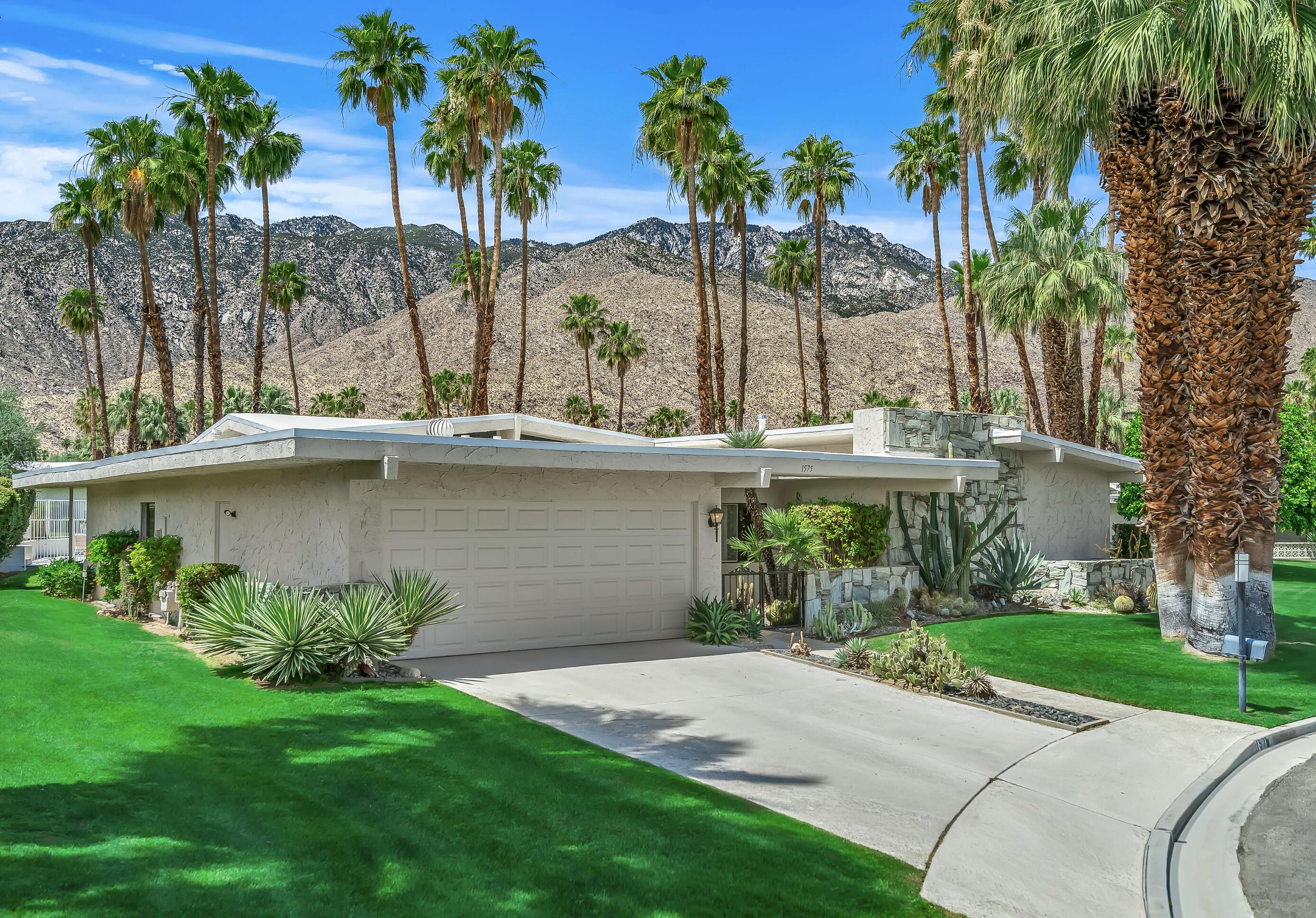 1575 Toledo CIR