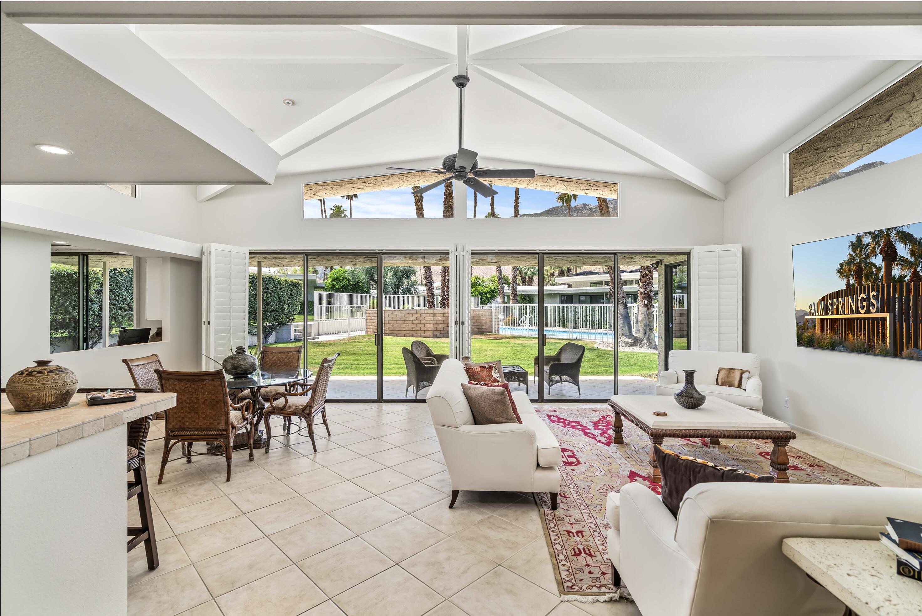 1575 Toledo CIR