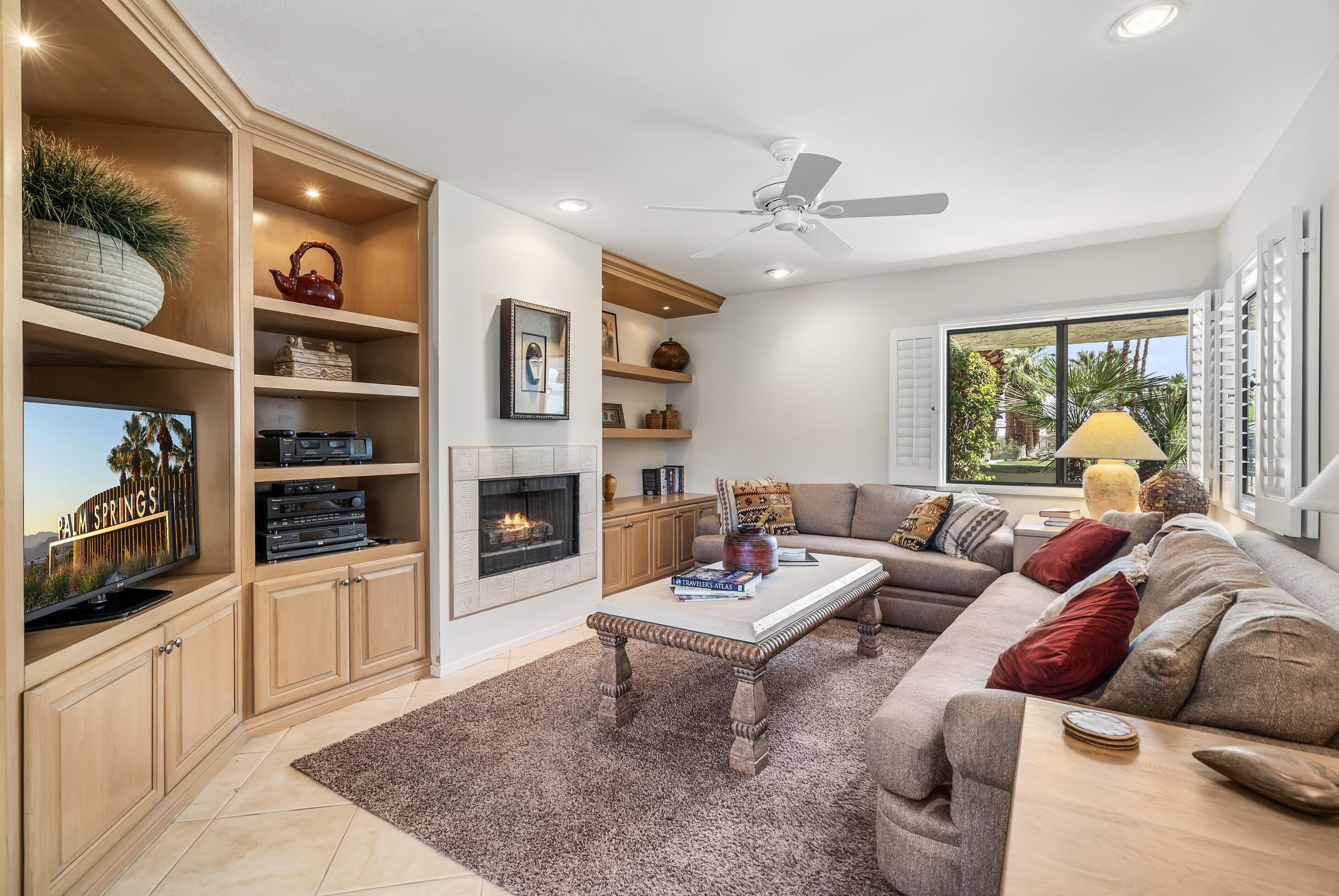 1575 Toledo CIR