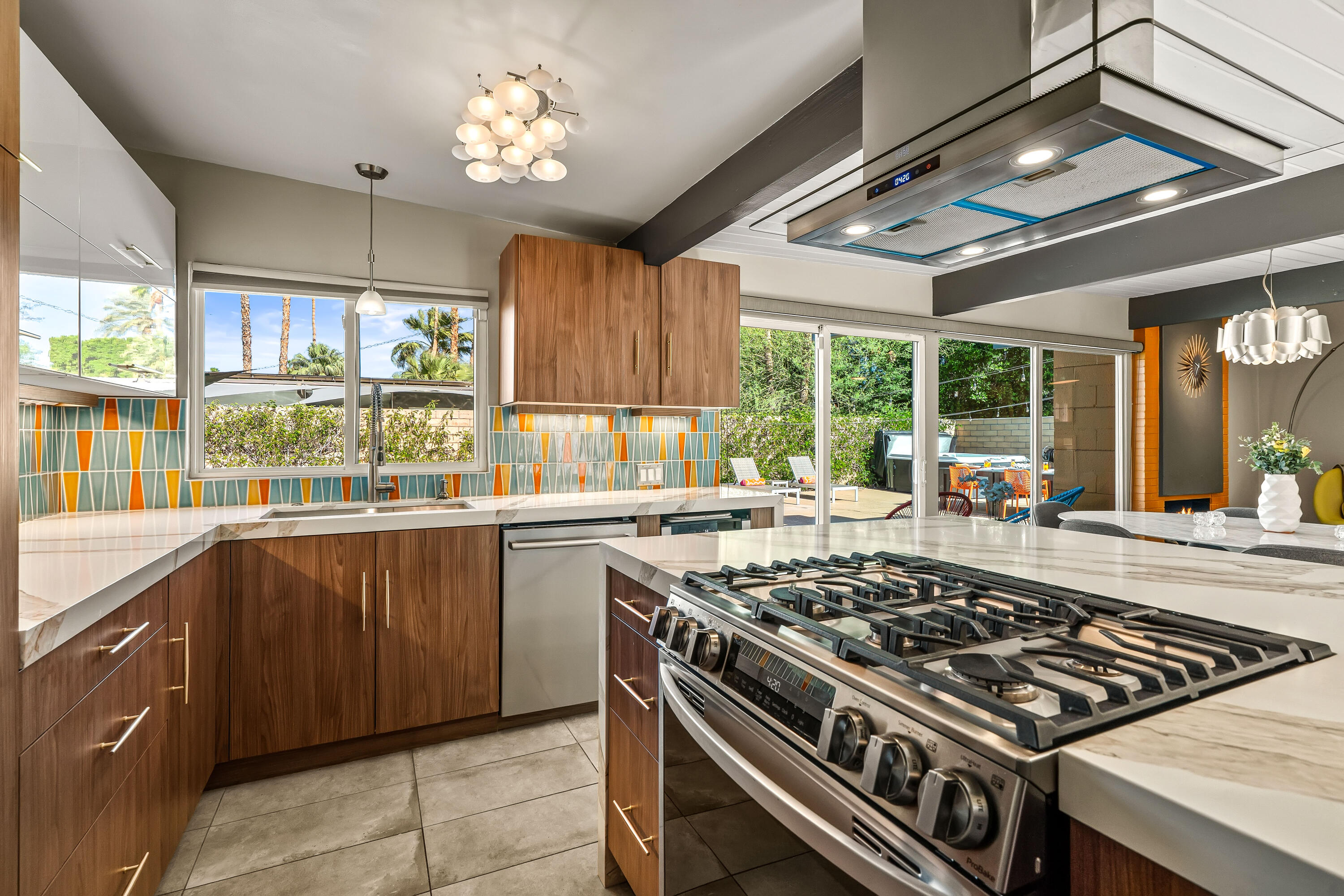 212 N Jill CIR