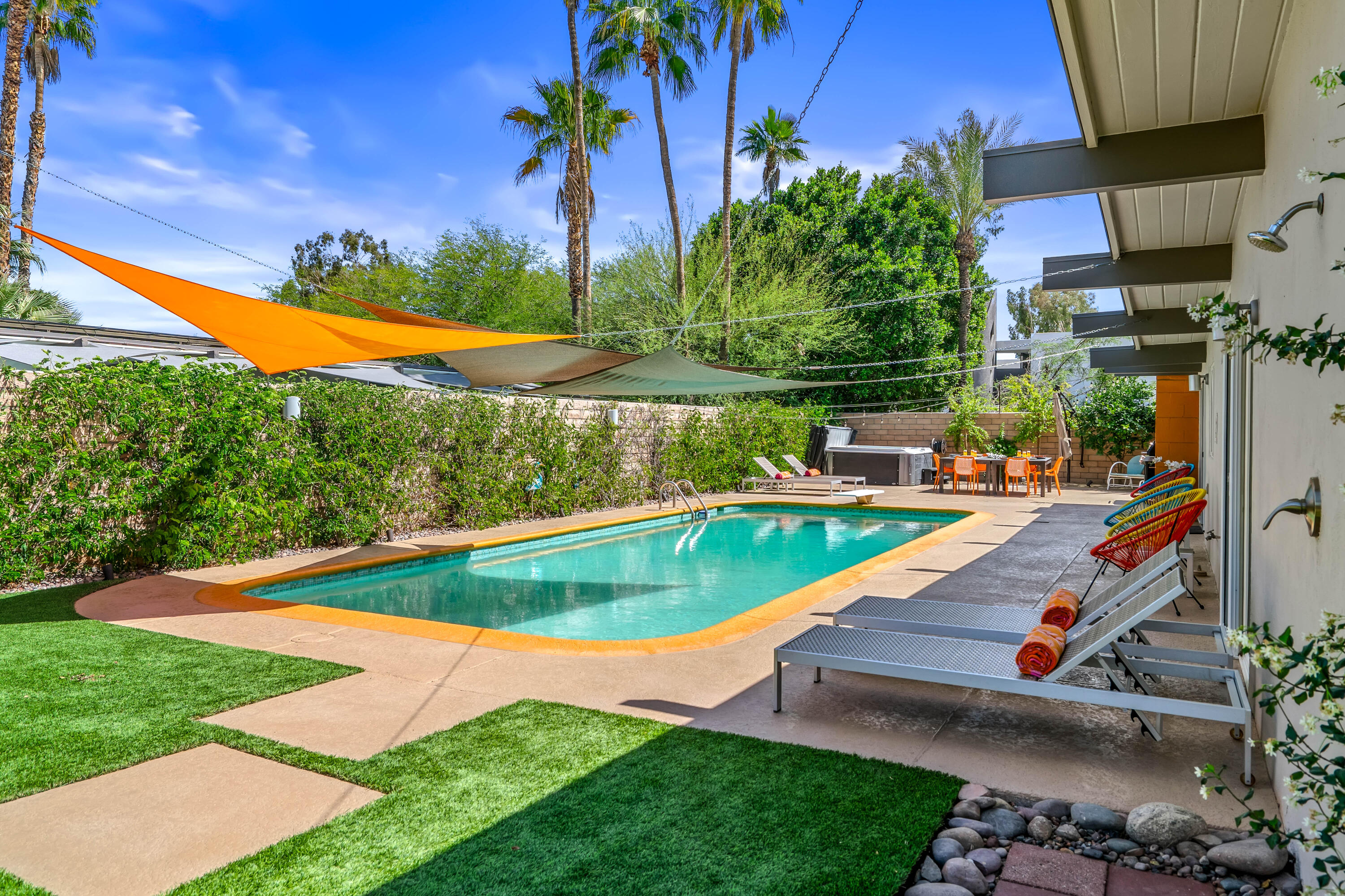 212 N Jill CIR