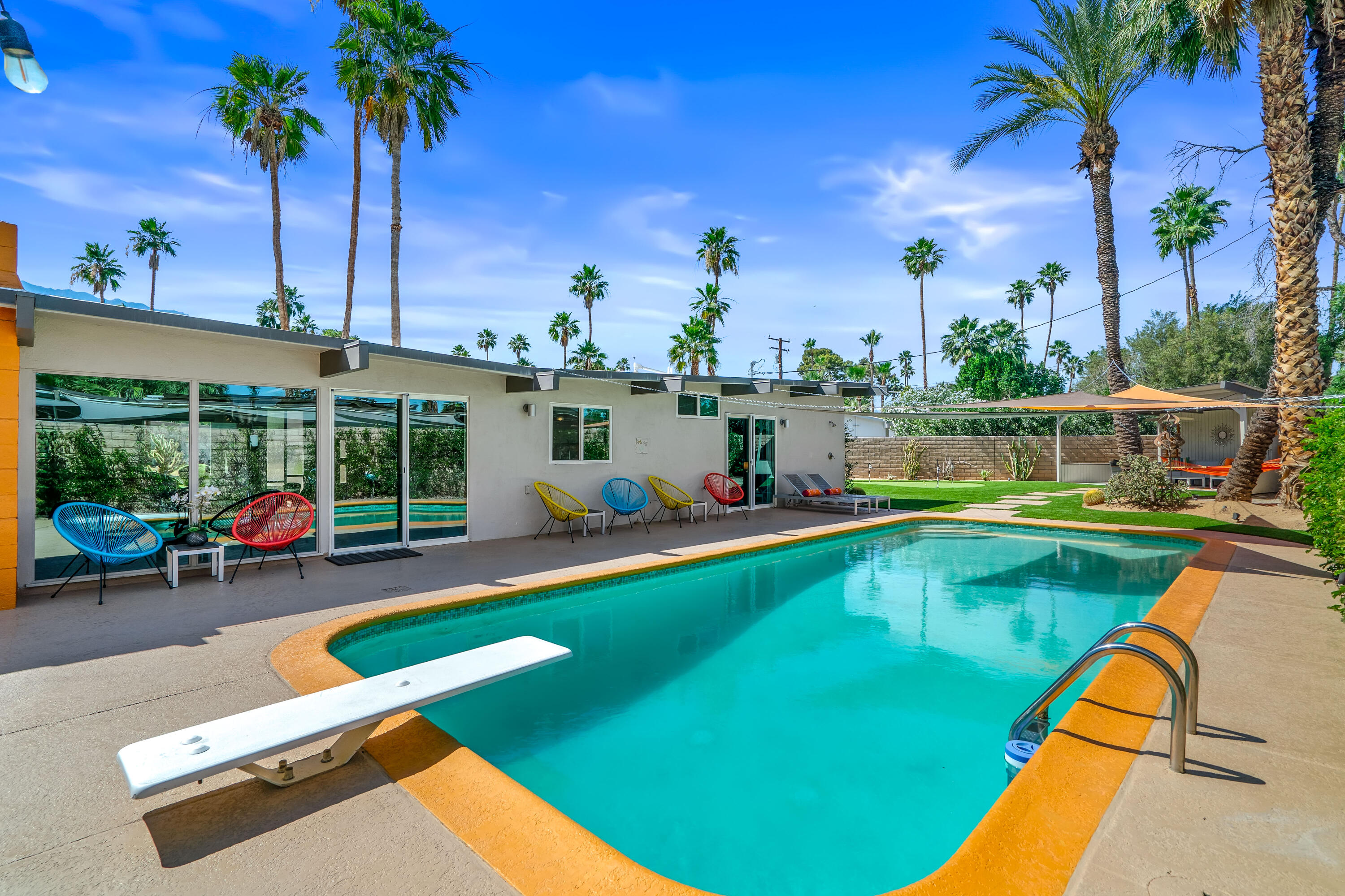 212 N Jill CIR