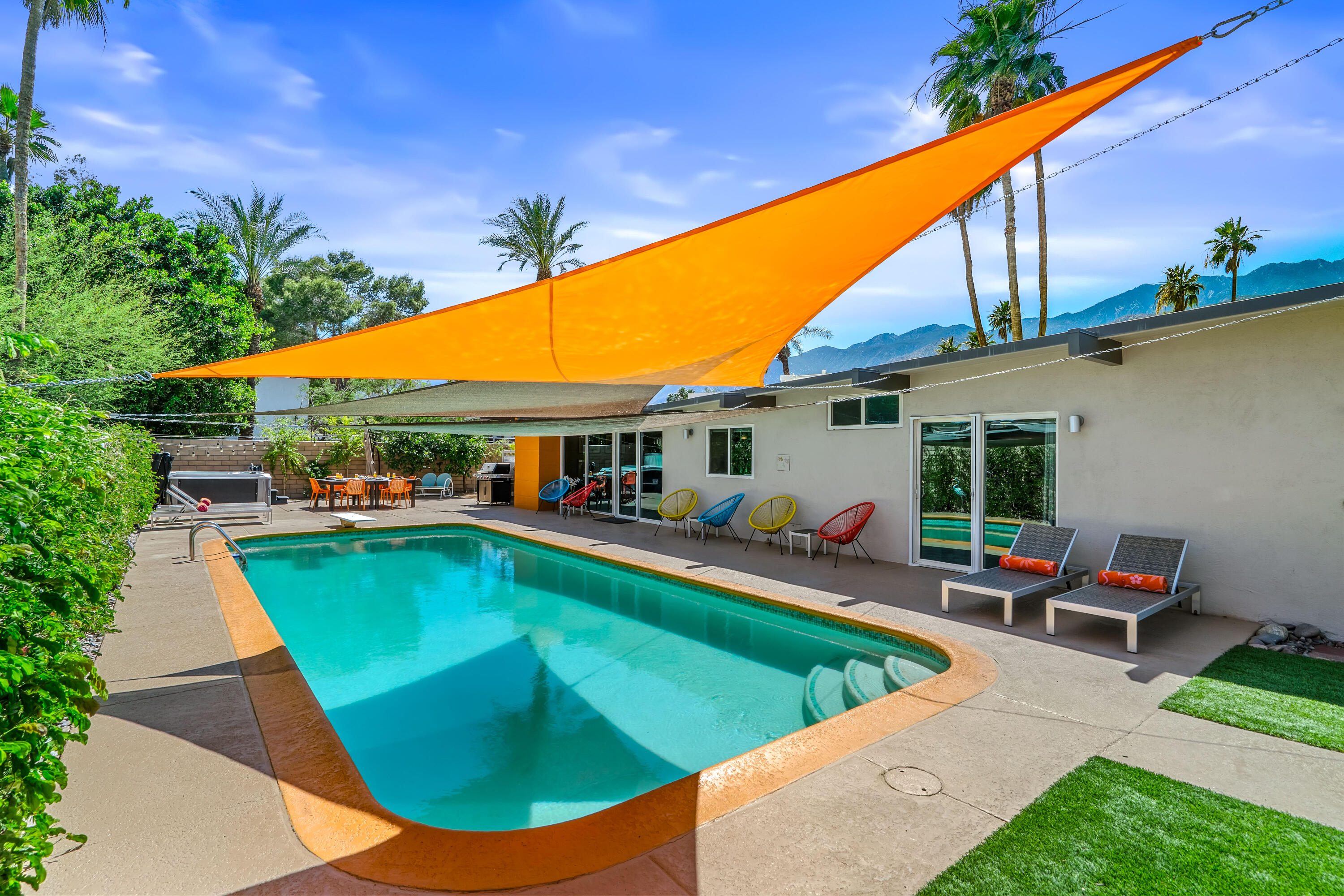 212 N Jill CIR