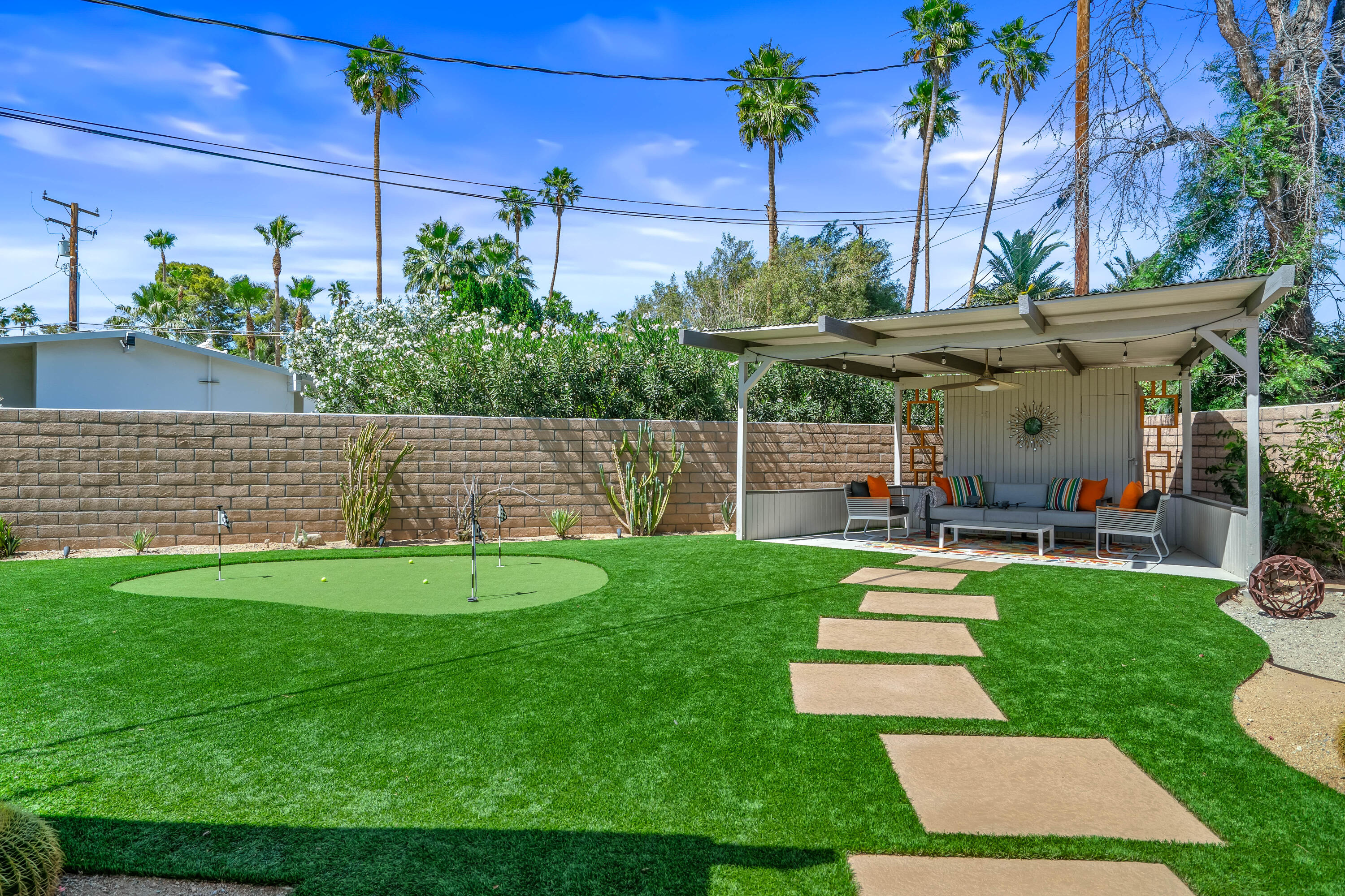 212 N Jill CIR