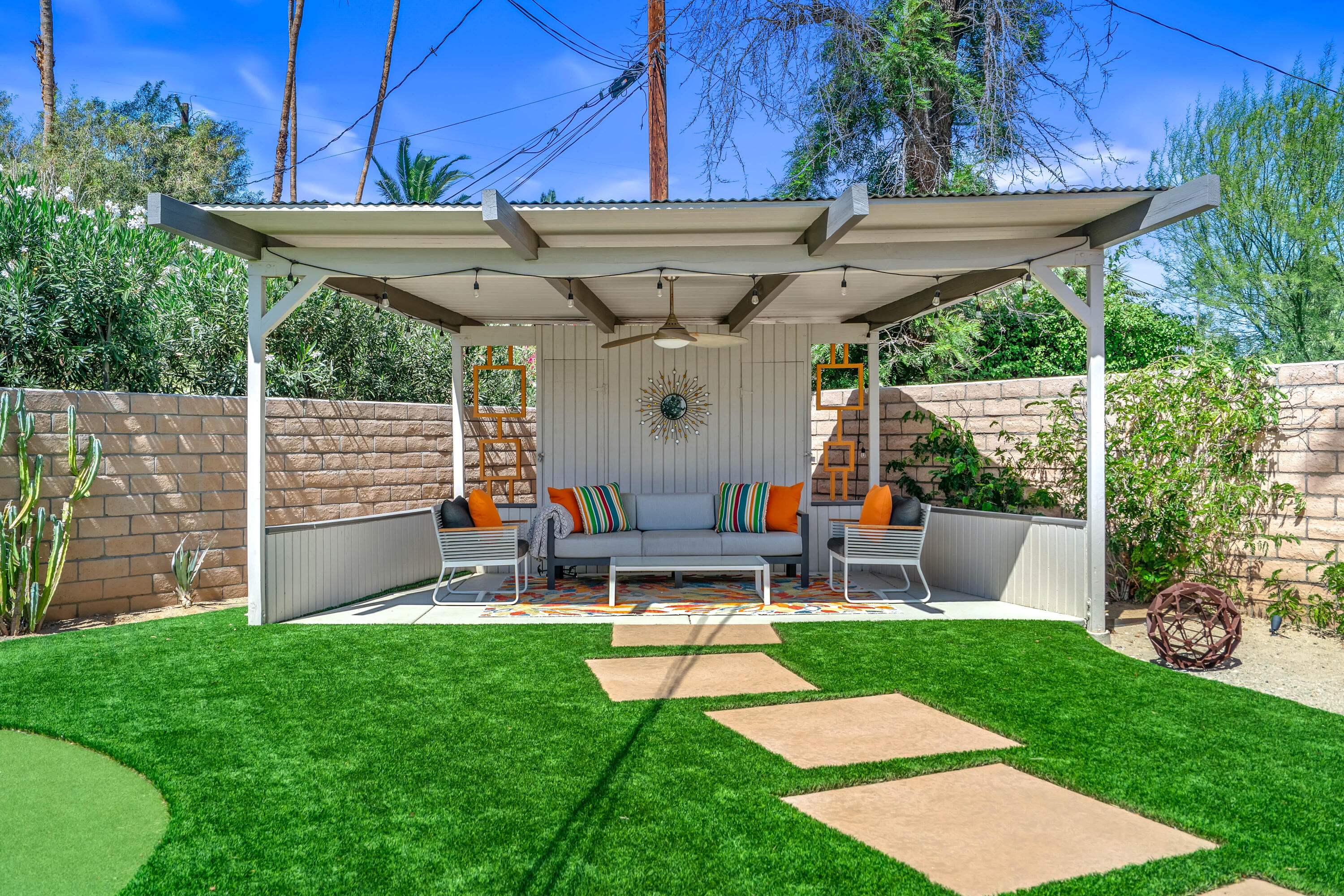 212 N Jill CIR