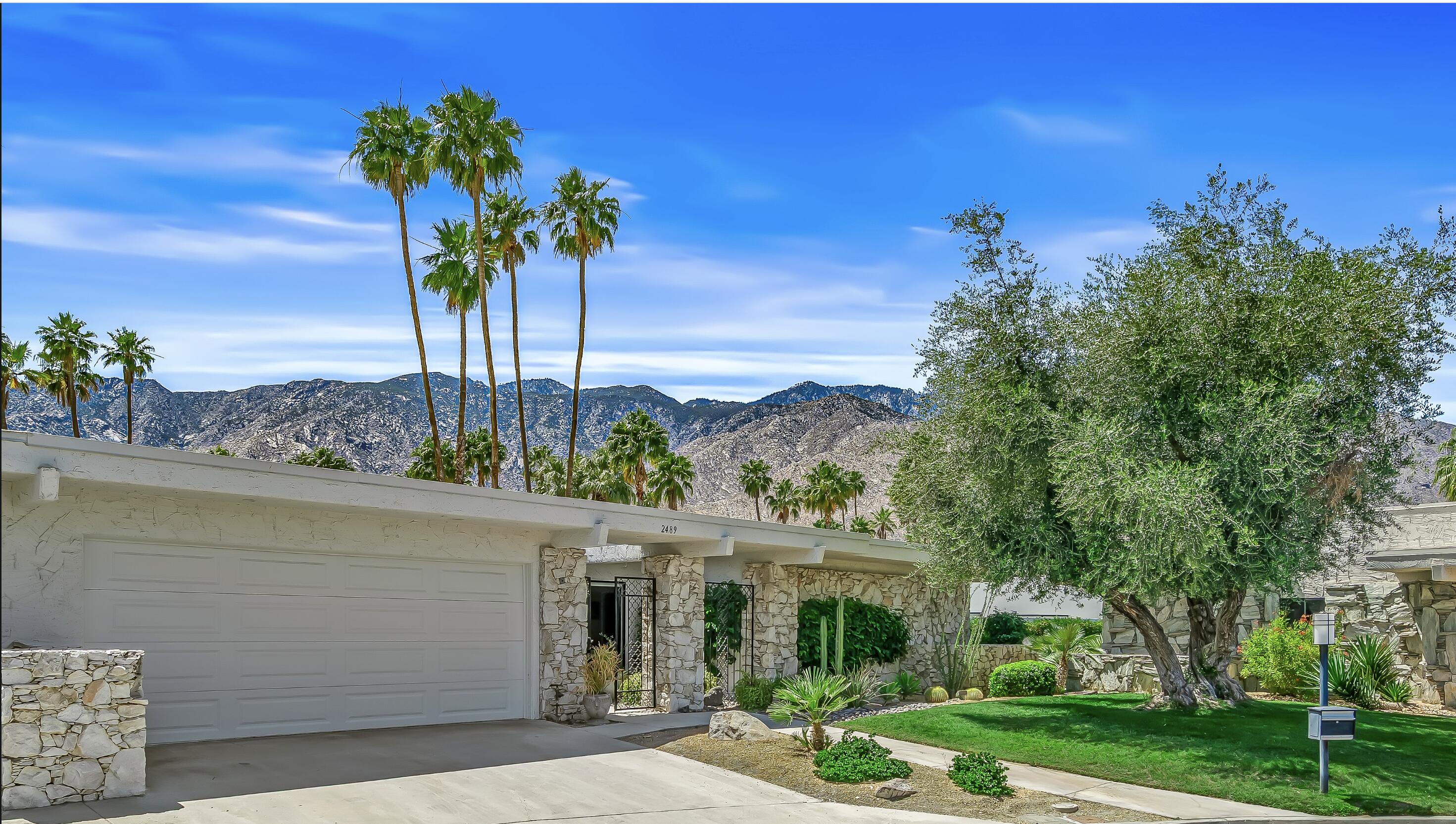 2489 Playa CIR