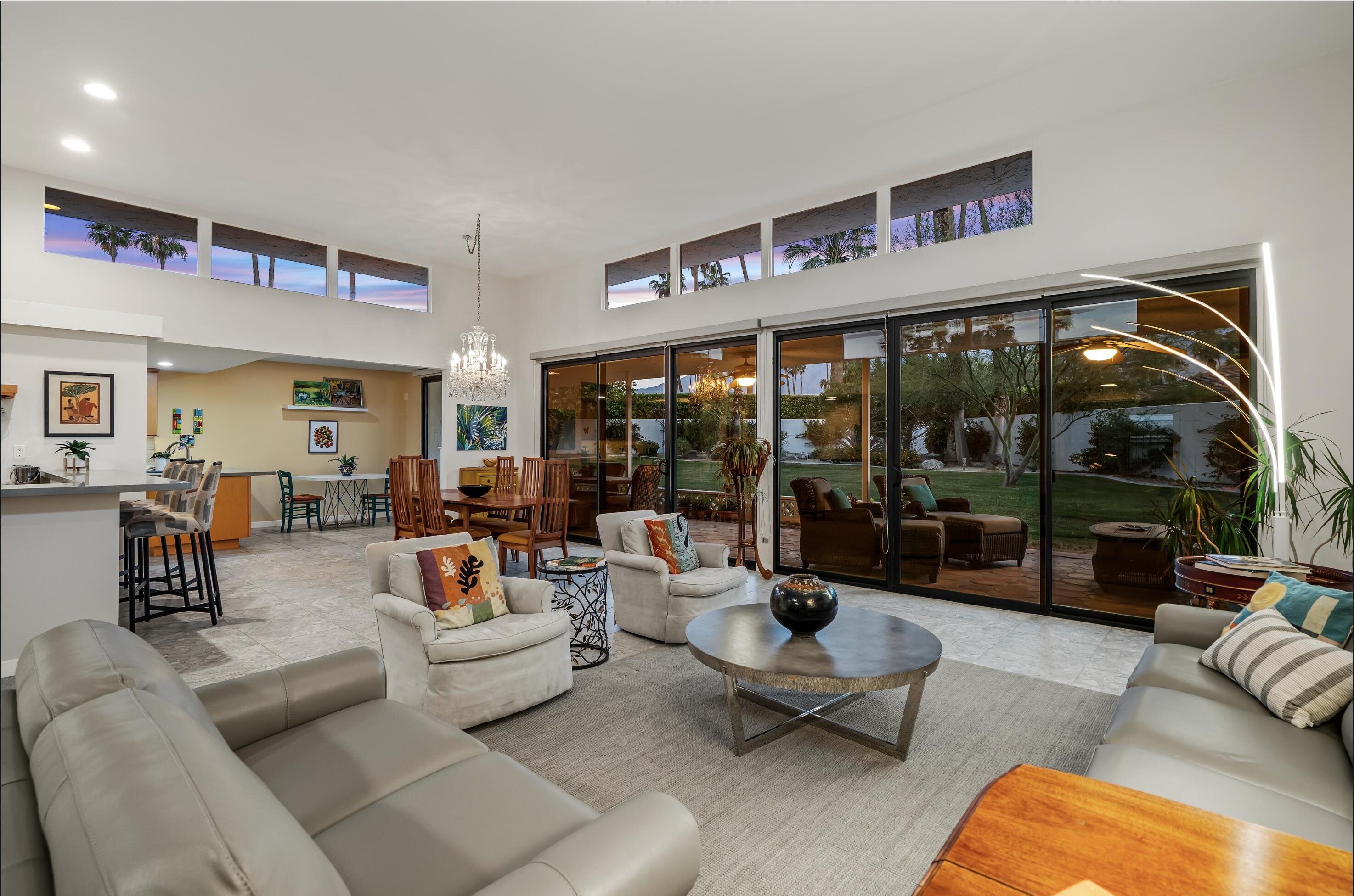 2489 Playa CIR
