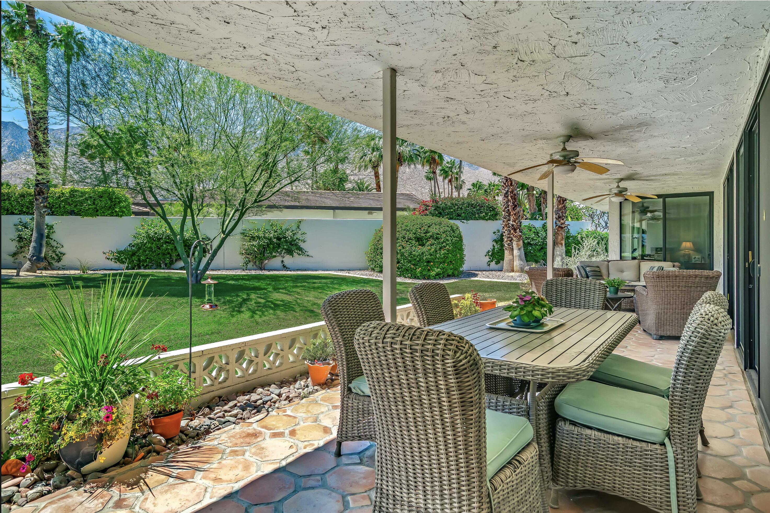 2489 Playa CIR