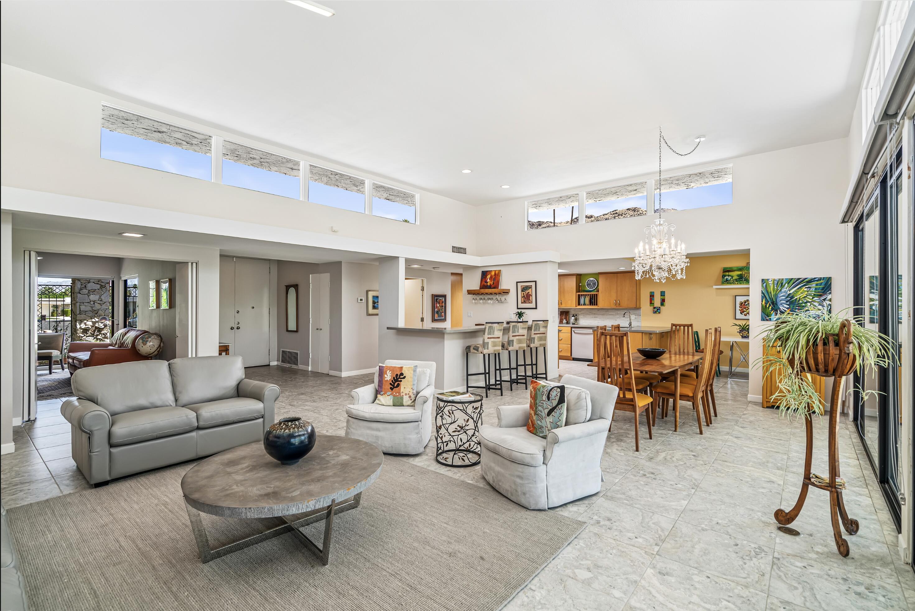 2489 Playa CIR