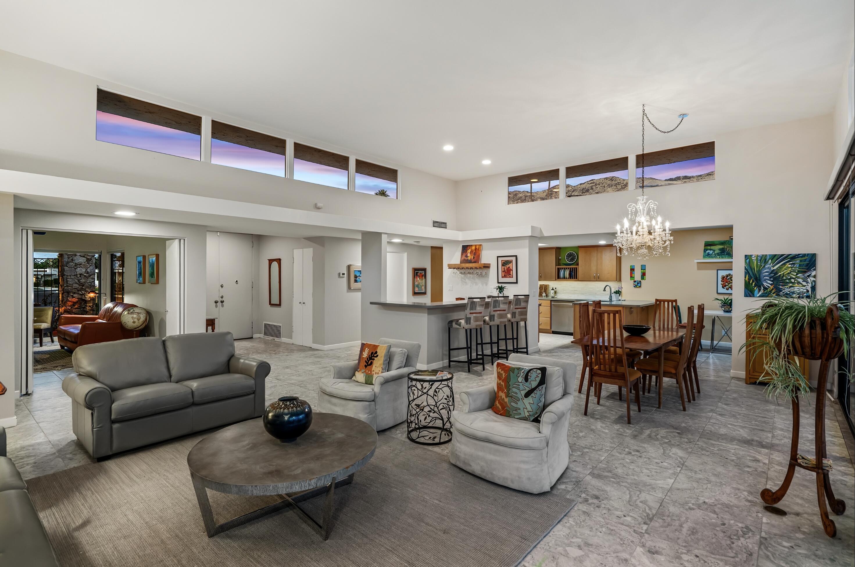 2489 Playa CIR