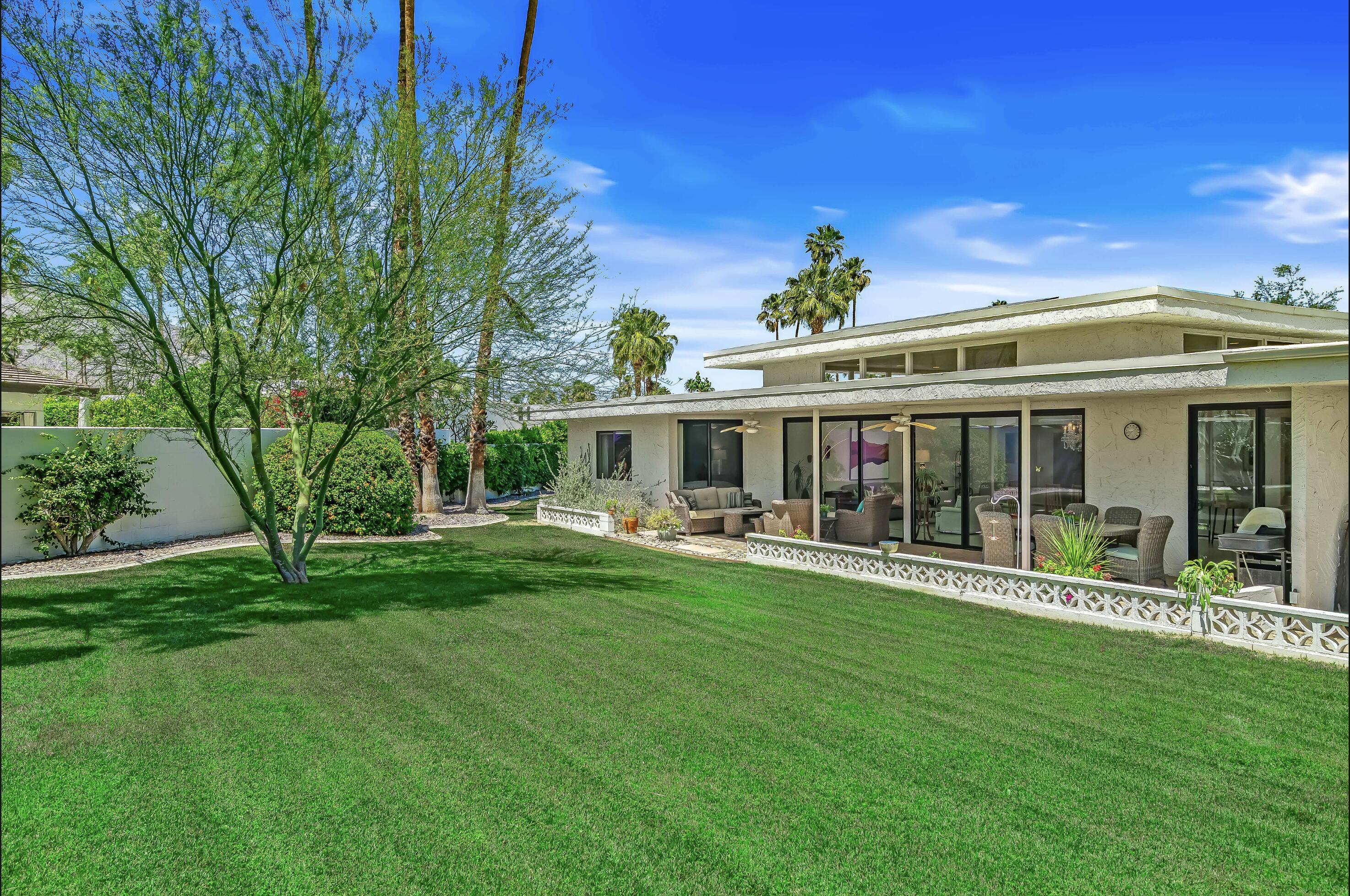 2489 Playa CIR