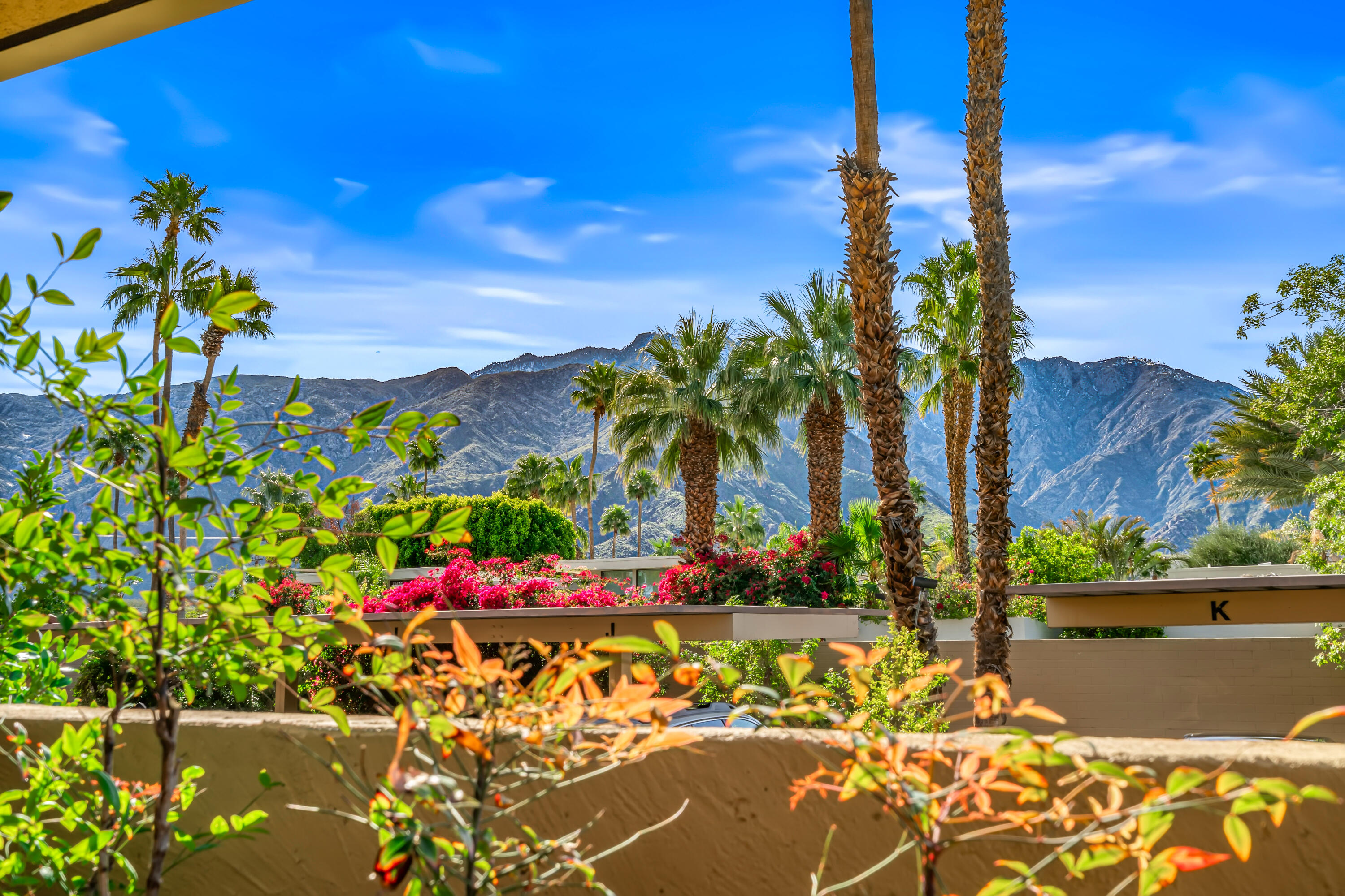 2501 N Indian Canyon DR Unit: 631