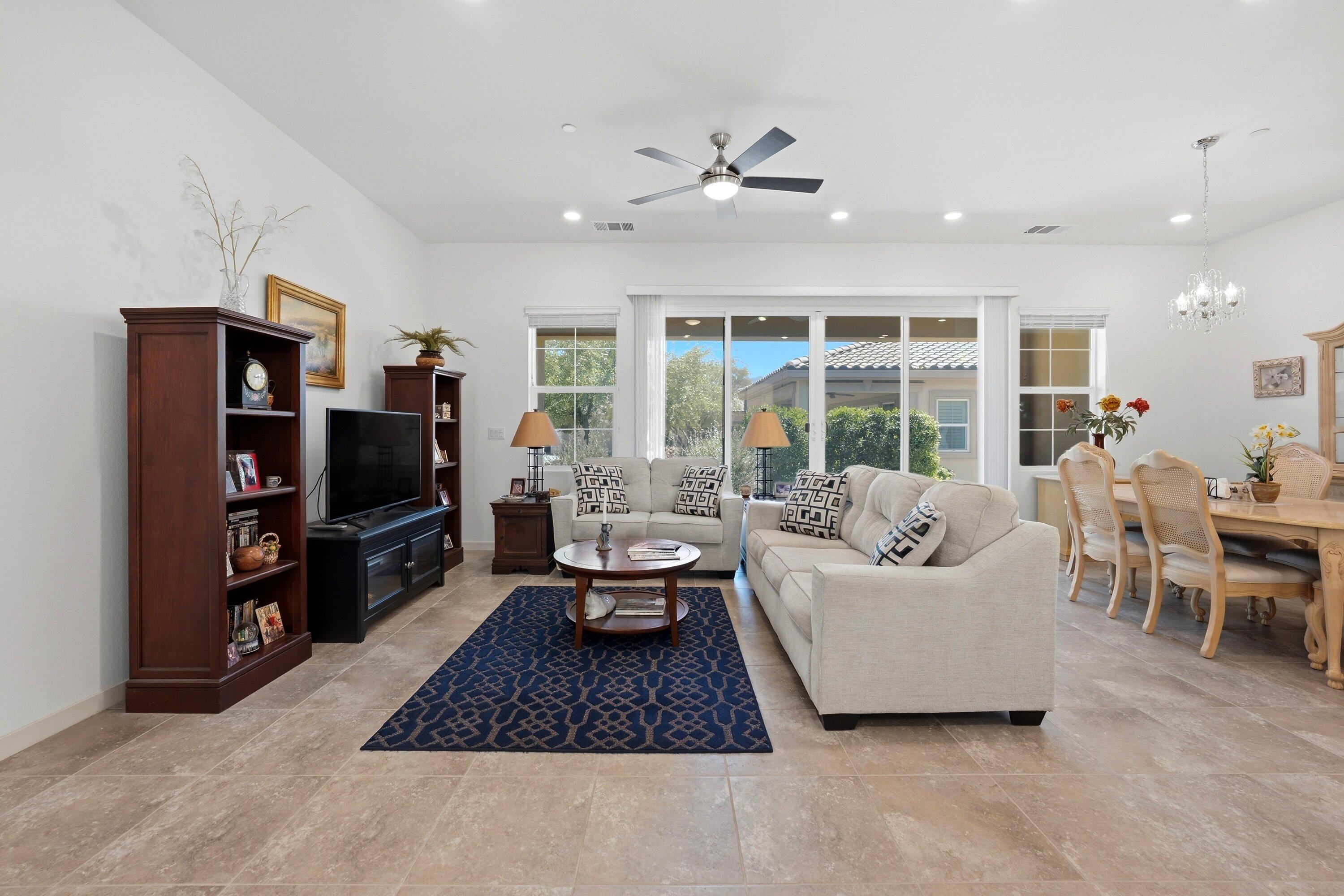 4305 Minori CT Unit: 3