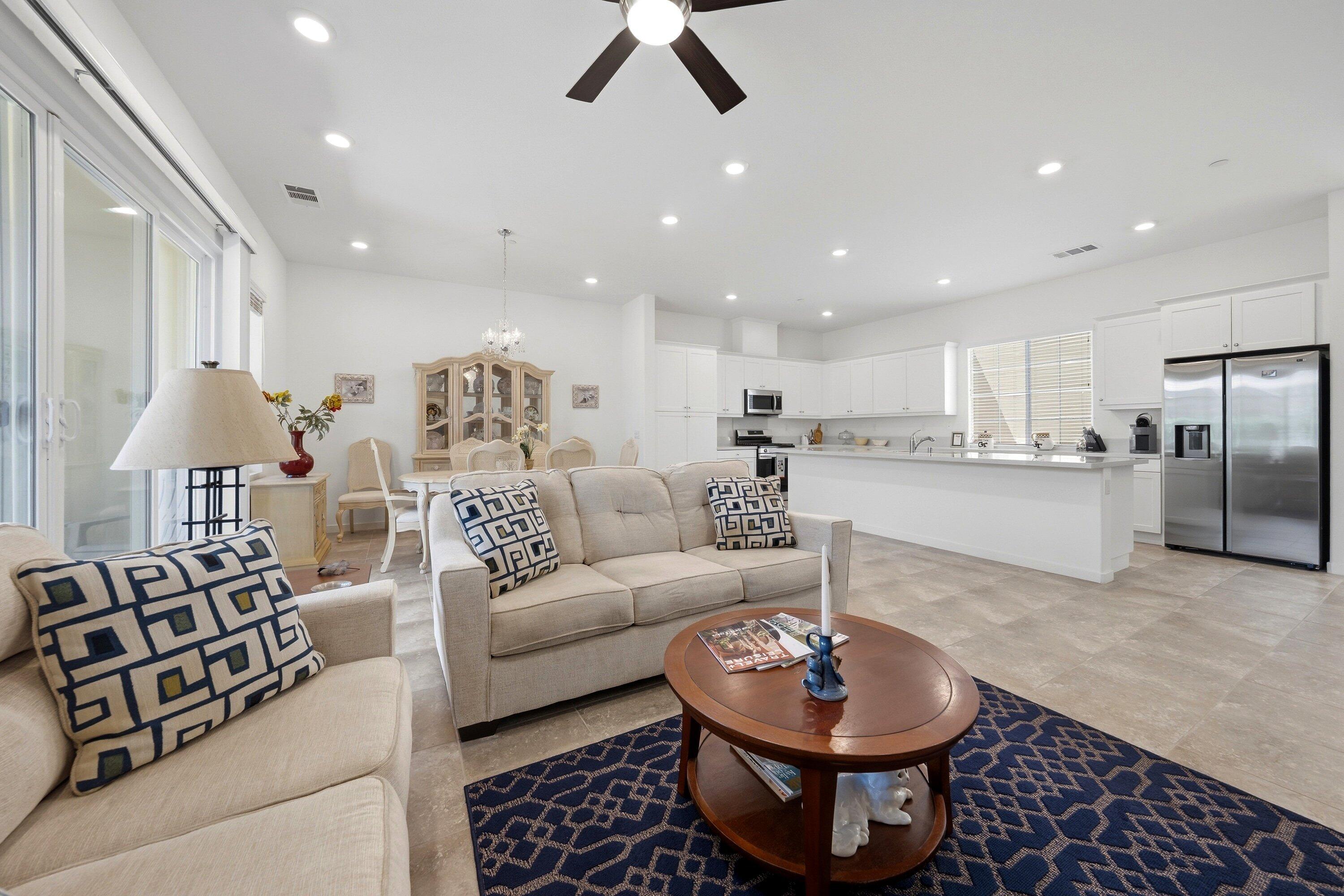 4305 Minori CT Unit: 3